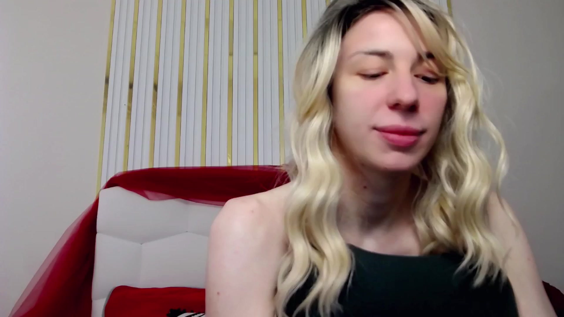 Gallery image thumbnail from AlinaBlank's myfreecams stream on, 01/05/2026, 11:40 image 20 of 20