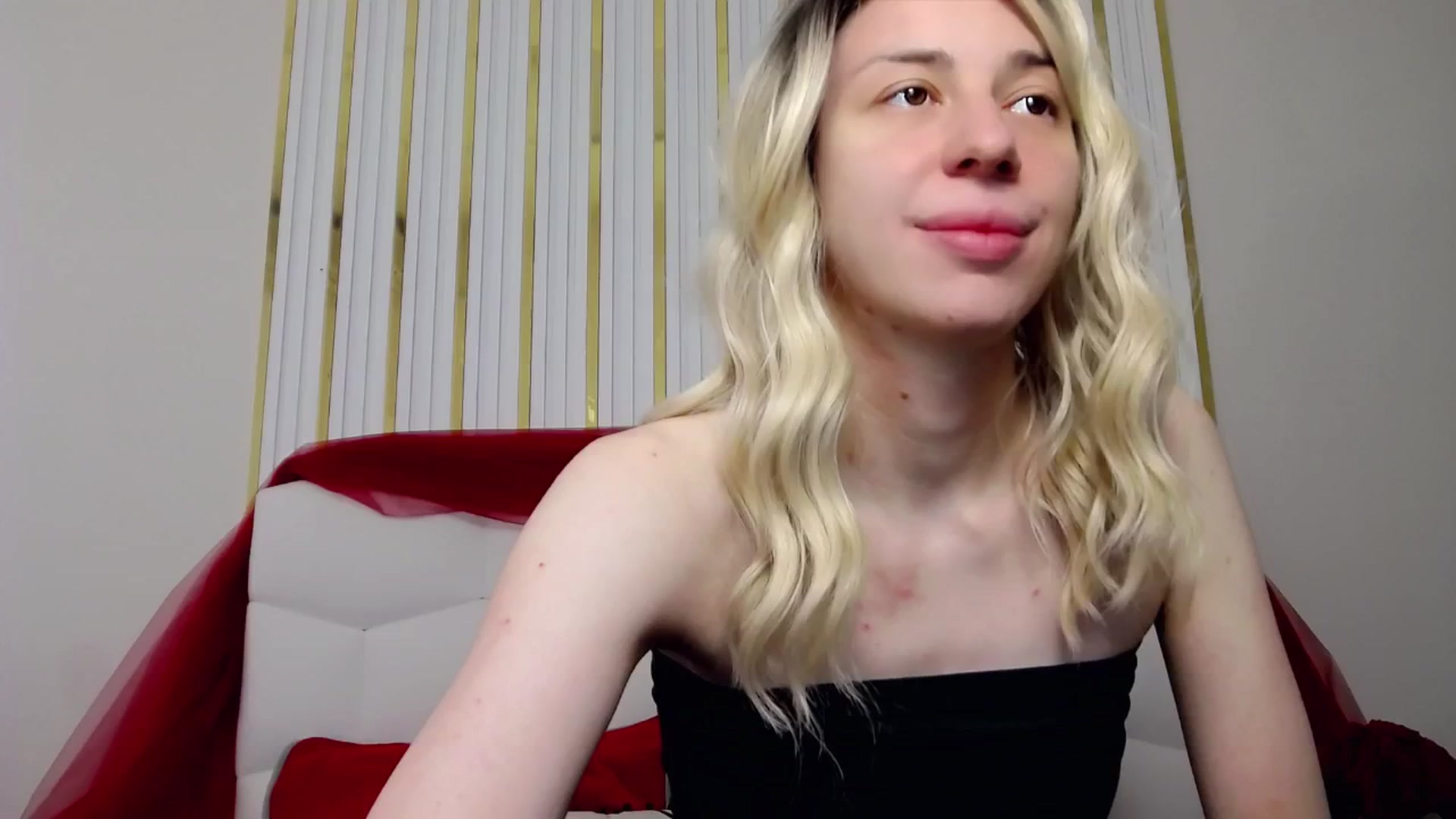 Gallery image thumbnail from AlinaBlank's myfreecams stream on, 01/05/2026, 11:40 image 5 of 20