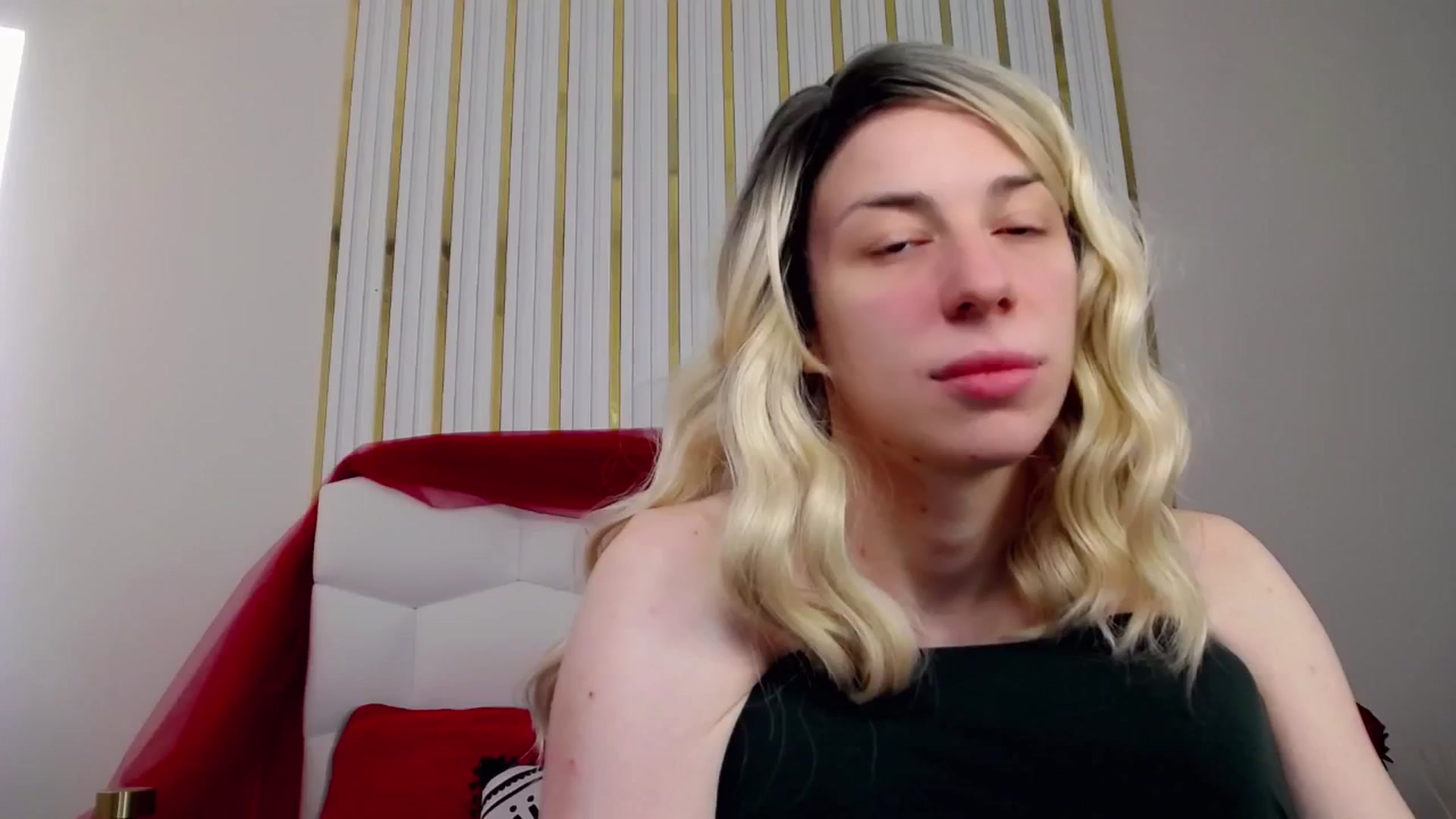 Gallery image thumbnail from AlinaBlank's myfreecams stream on, 01/05/2026, 13:04 image 11 of 20