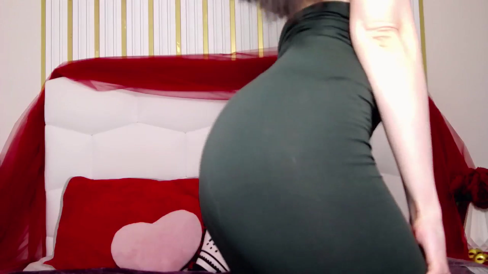 Gallery image thumbnail from AlinaBlank's myfreecams stream on, 01/07/2026, 11:19 image 6 of 20