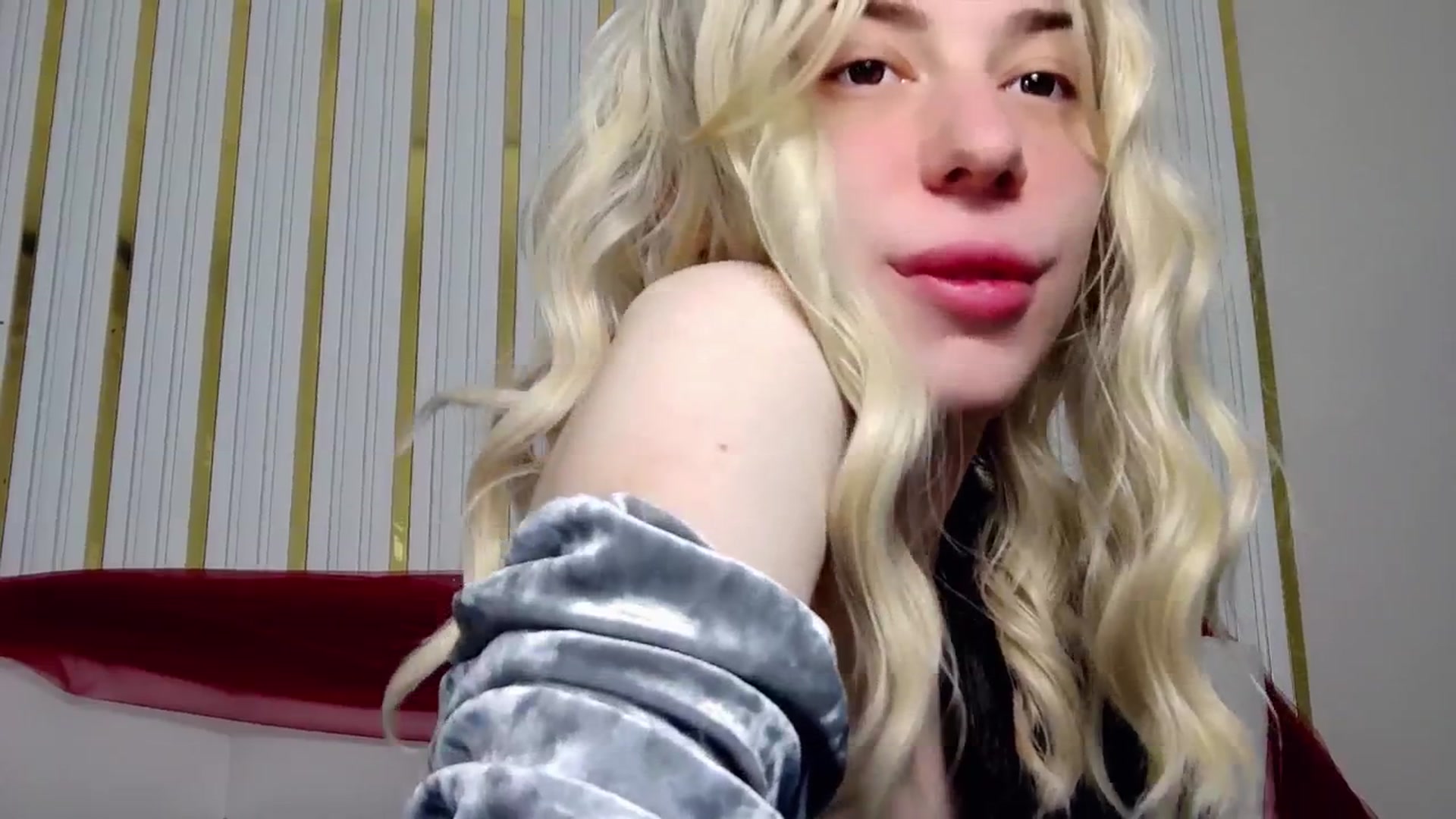 Gallery image thumbnail from AlinaBlank's myfreecams stream on, 01/09/2026, 10:54 image 6 of 20