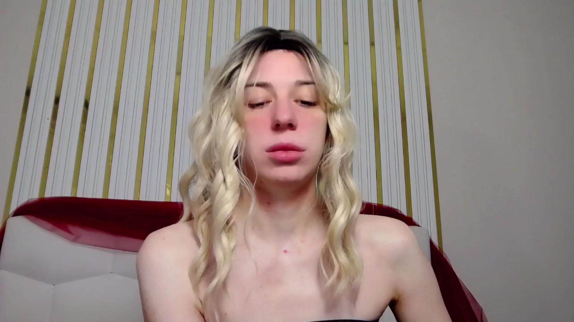 Gallery image thumbnail from AlinaBlank's myfreecams stream on, 01/26/2026, 09:27 image 7 of 20
