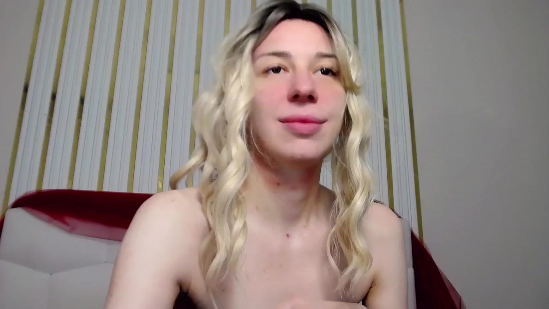 Gallery image thumbnail from AlinaBlank's myfreecams stream on, 01/26/2026, 09:27 image 2 of 20