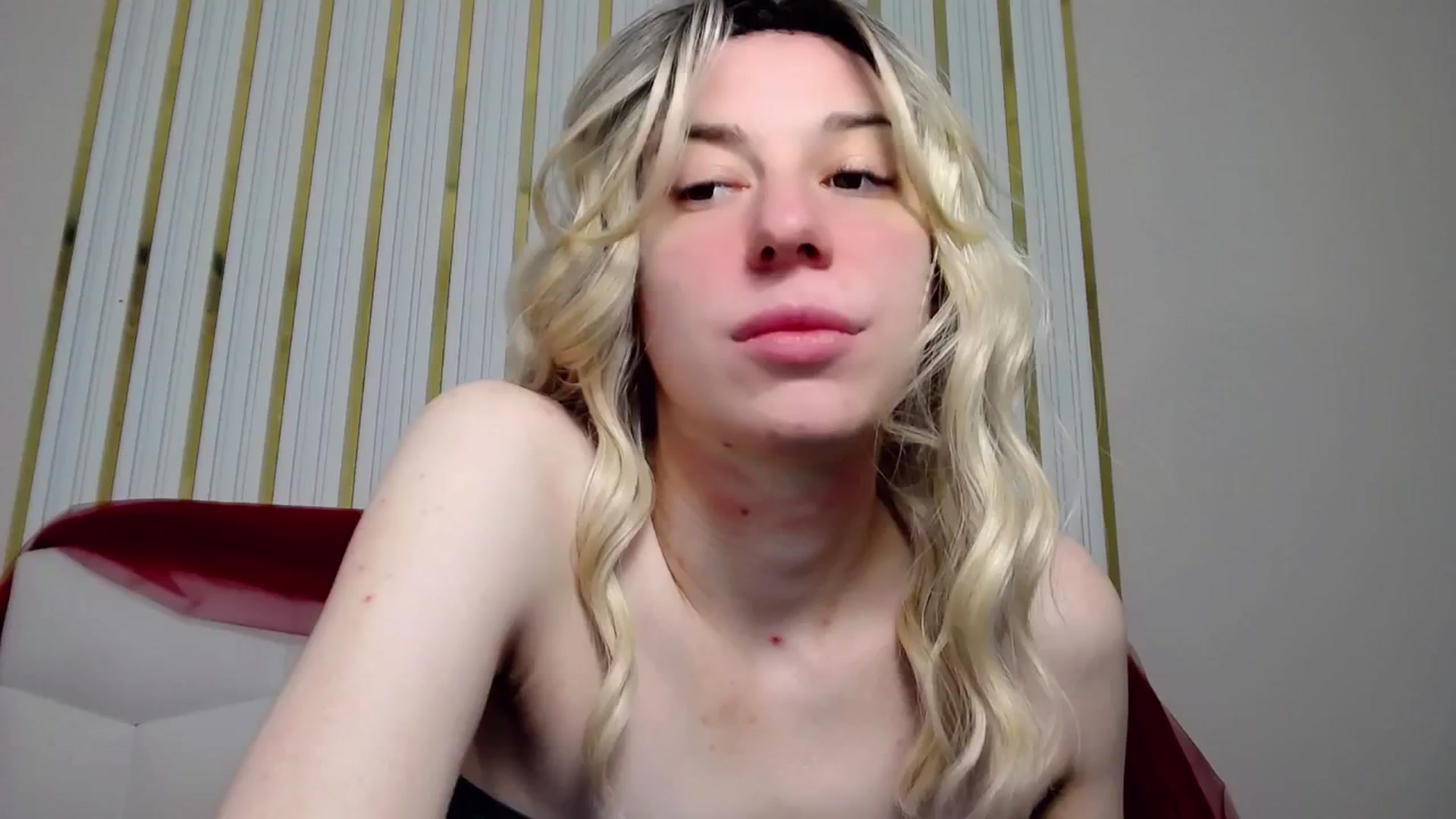 Gallery image thumbnail from AlinaBlank's myfreecams stream on, 01/26/2026, 09:27 image 13 of 20