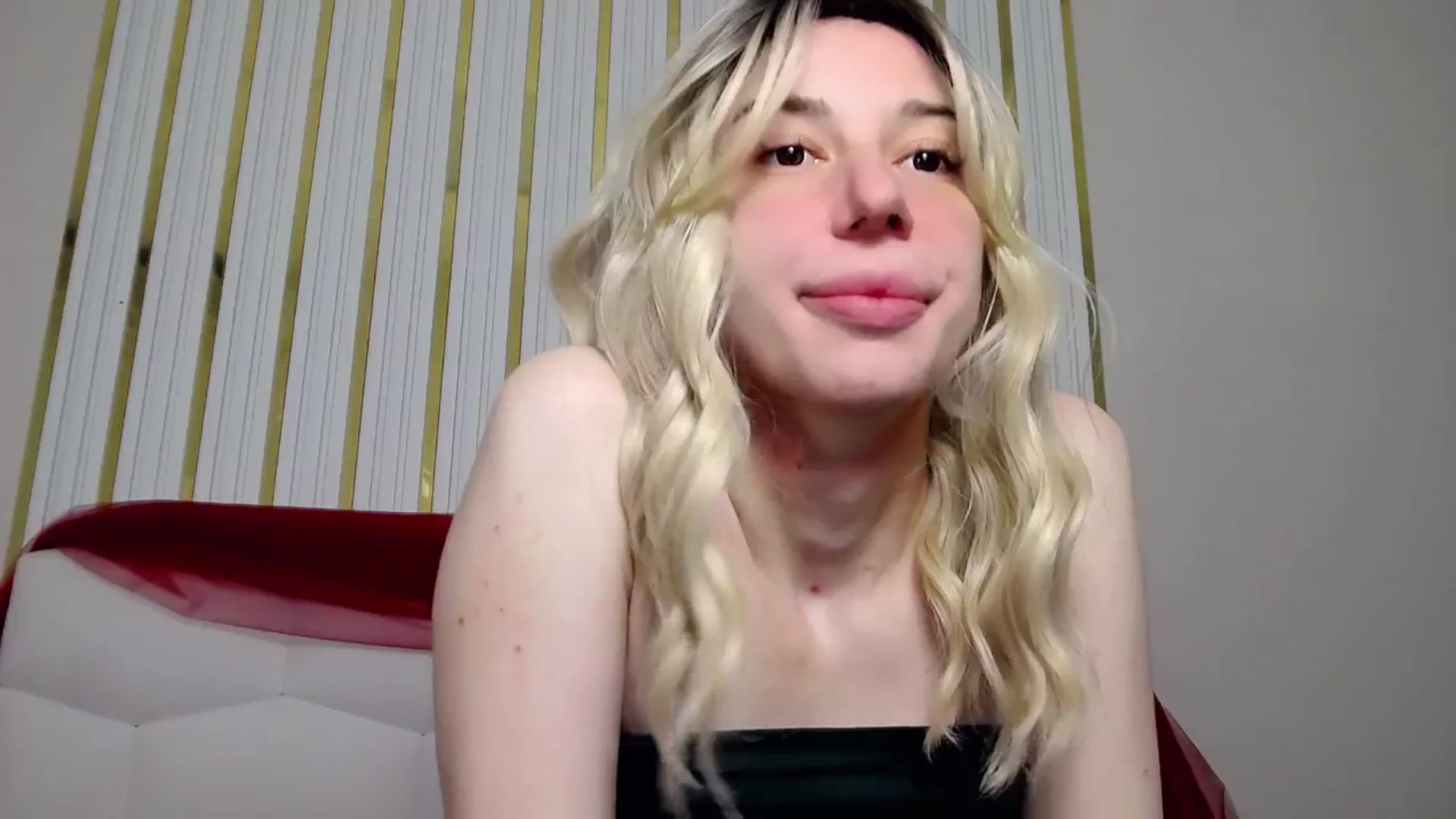 Gallery image thumbnail from AlinaBlank's myfreecams stream on, 01/26/2026, 09:27 image 14 of 20