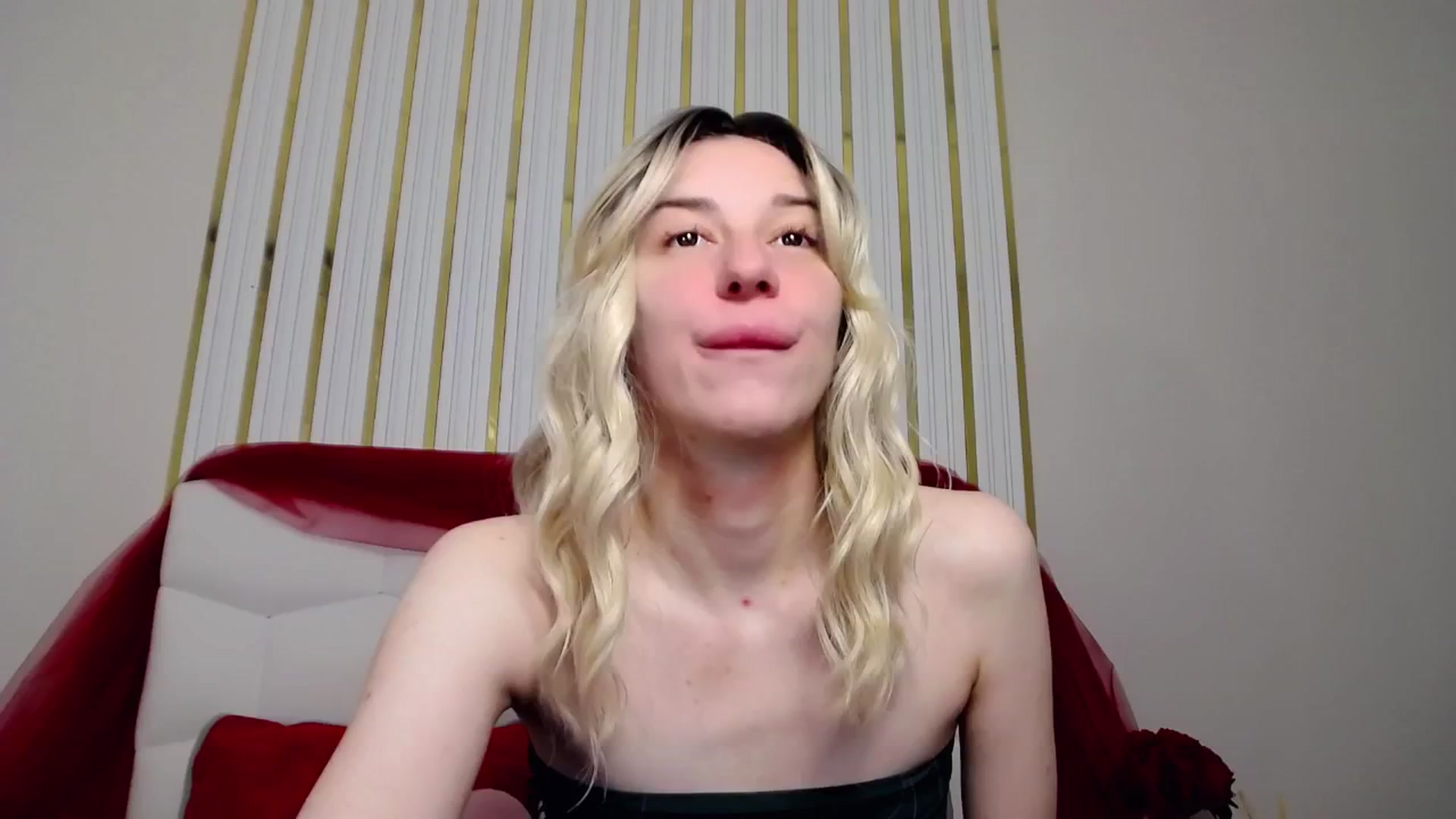 Gallery image thumbnail from AlinaBlank's myfreecams stream on, 01/26/2026, 11:03 image 20 of 20