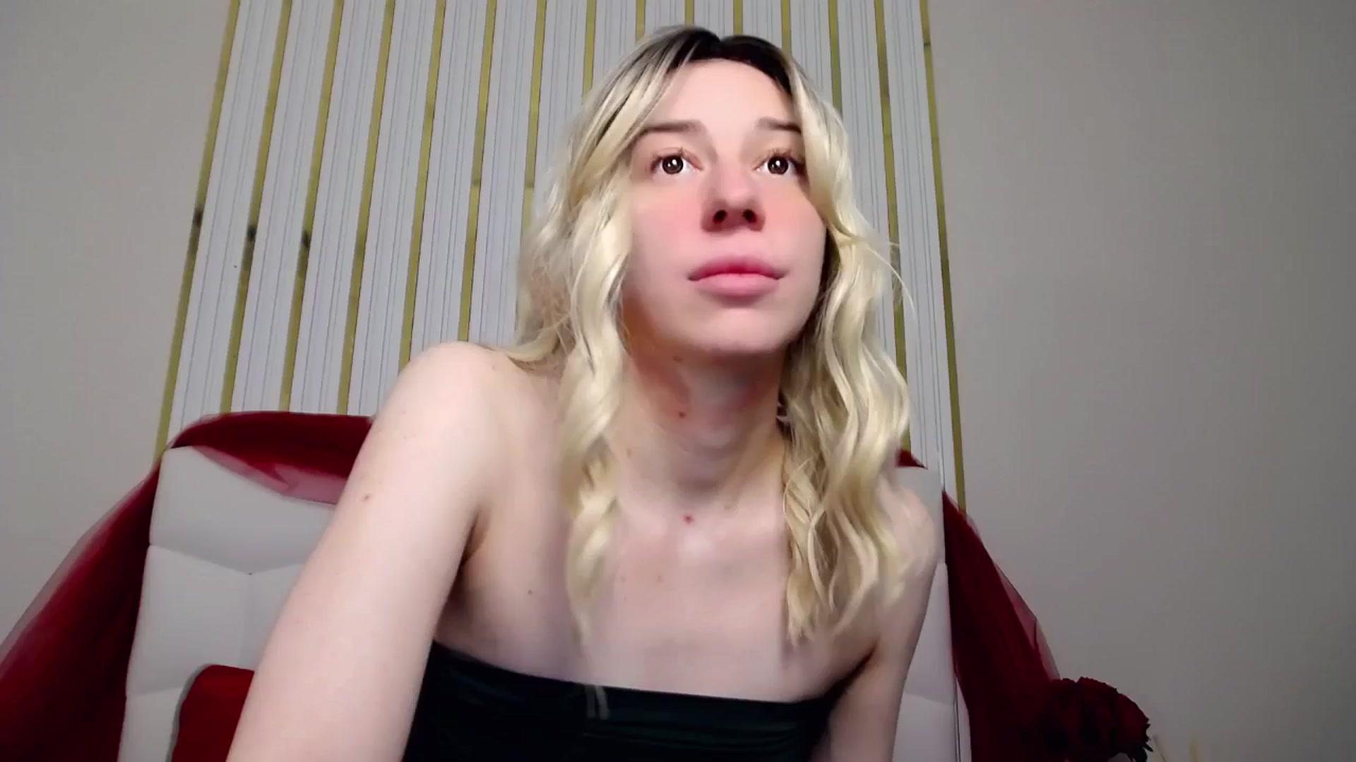 Gallery image thumbnail from AlinaBlank's myfreecams stream on, 01/26/2026, 12:06 image 6 of 20