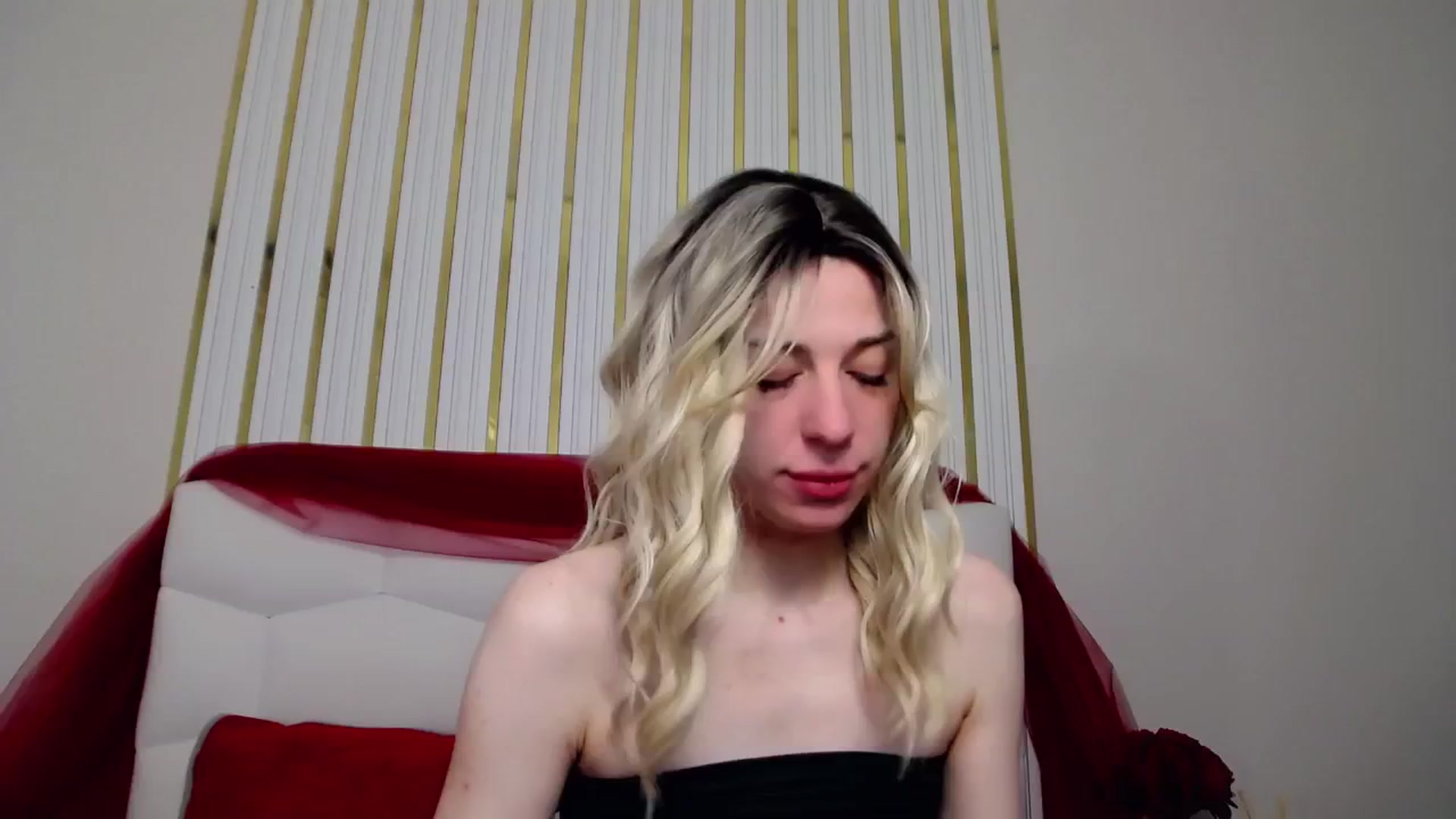 Gallery image thumbnail from AlinaBlank's myfreecams stream on, 01/26/2026, 12:06 image 3 of 20