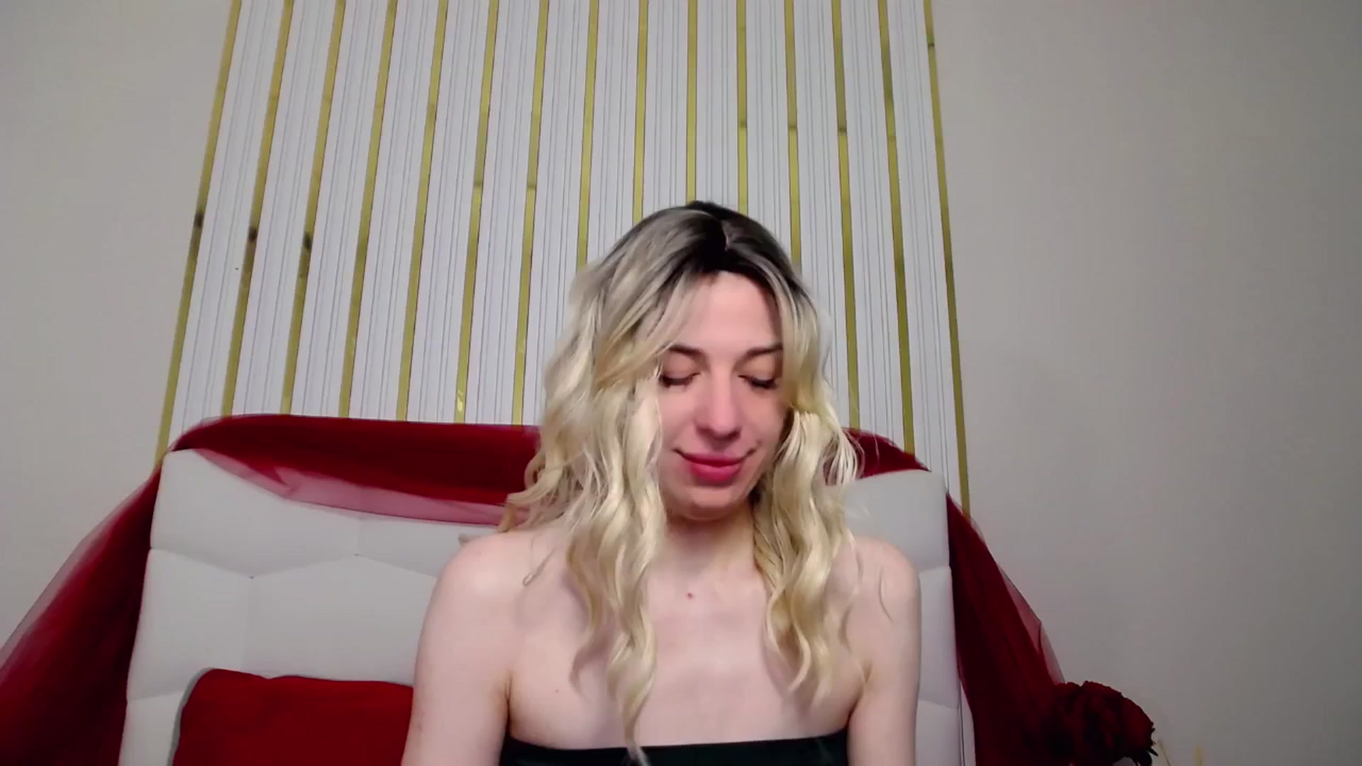 Gallery image thumbnail from AlinaBlank's myfreecams stream on, 01/26/2026, 12:06 image 16 of 20