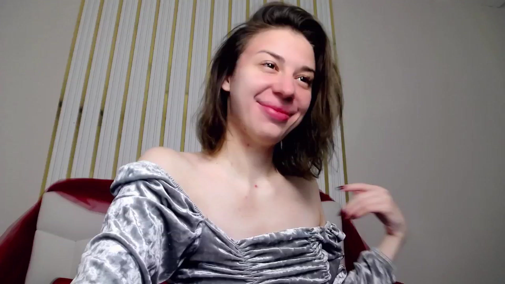Gallery image thumbnail from AlinaBlank's myfreecams stream on, 01/27/2026, 10:53 image 1 of 20