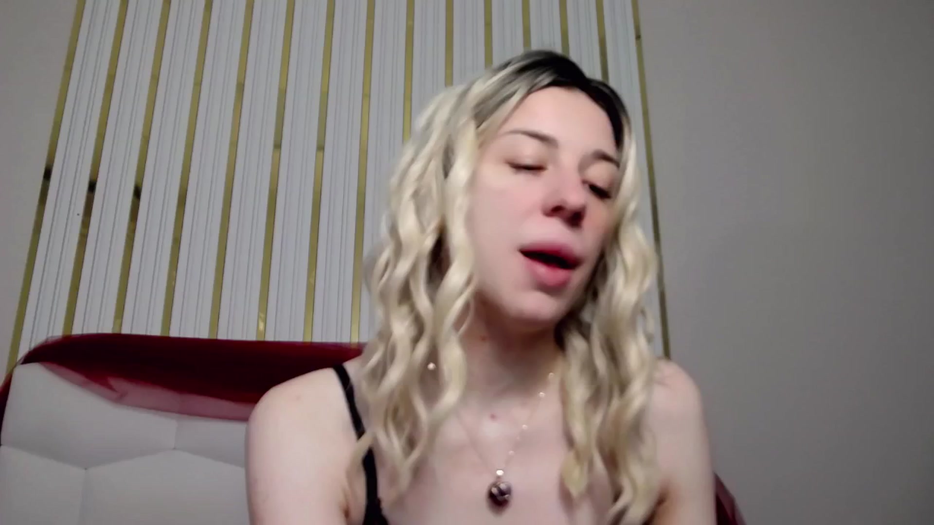 Gallery image thumbnail from AlinaBlank's myfreecams stream on, 01/29/2026, 09:58 image 11 of 20