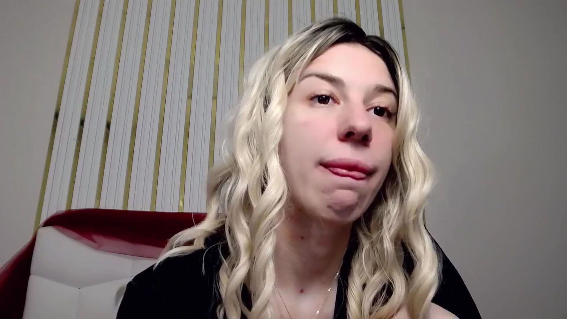 Gallery image thumbnail from AlinaBlank's myfreecams stream on, 01/29/2026, 12:31 image 16 of 20