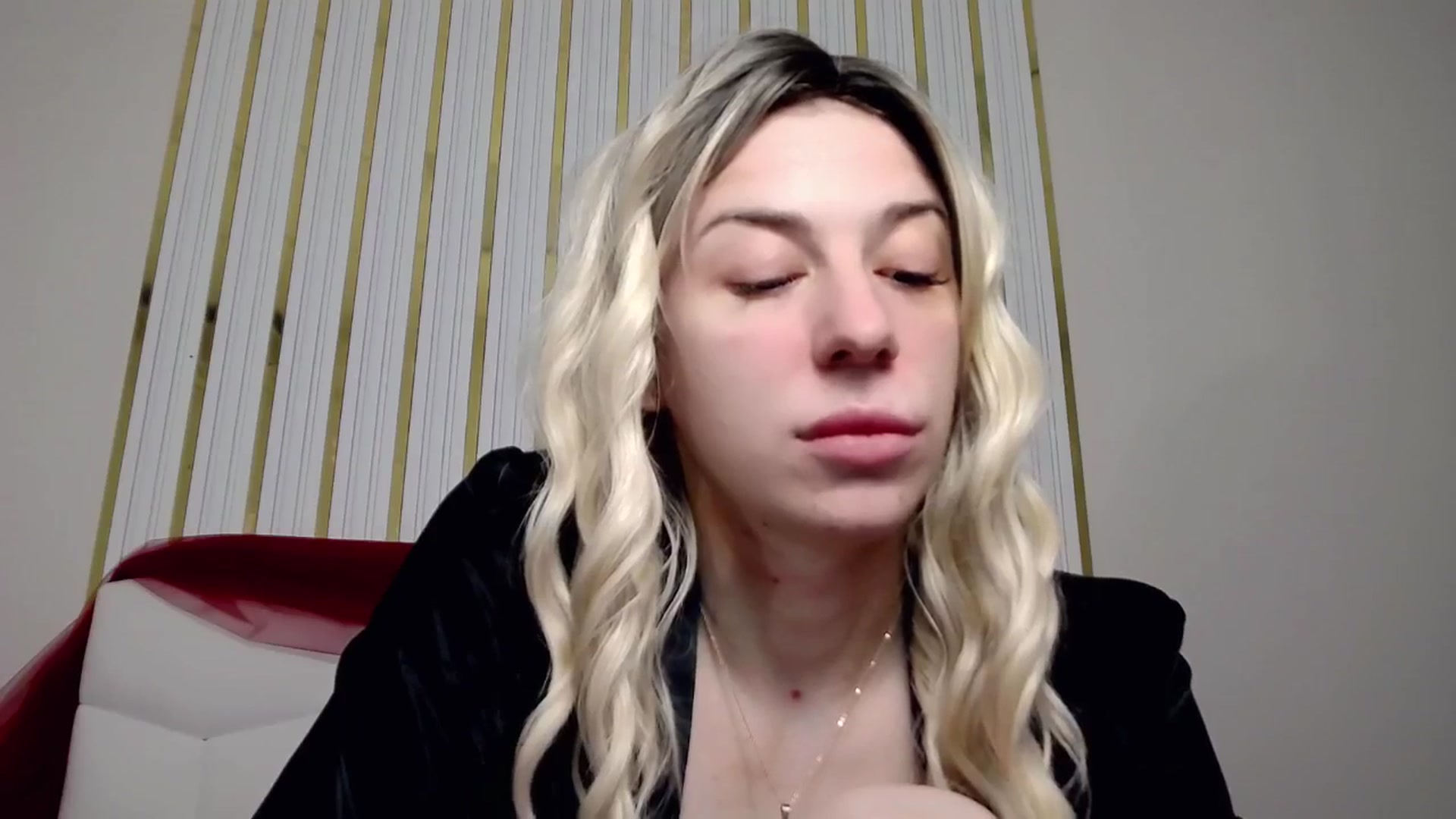Gallery image thumbnail from AlinaBlank's myfreecams stream on, 01/29/2026, 12:31 image 7 of 20