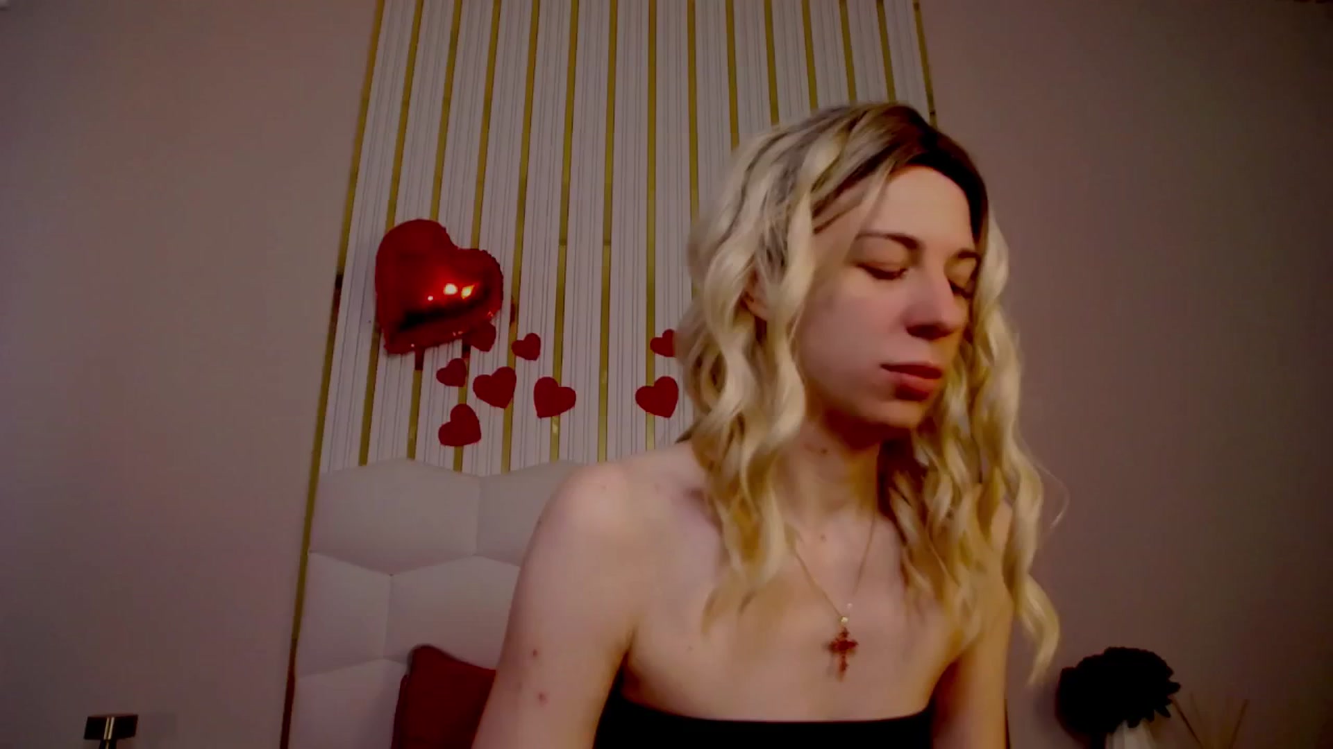 Gallery image thumbnail from AlinaBlank's myfreecams stream on, 02/15/2026, 11:46 image 13 of 20
