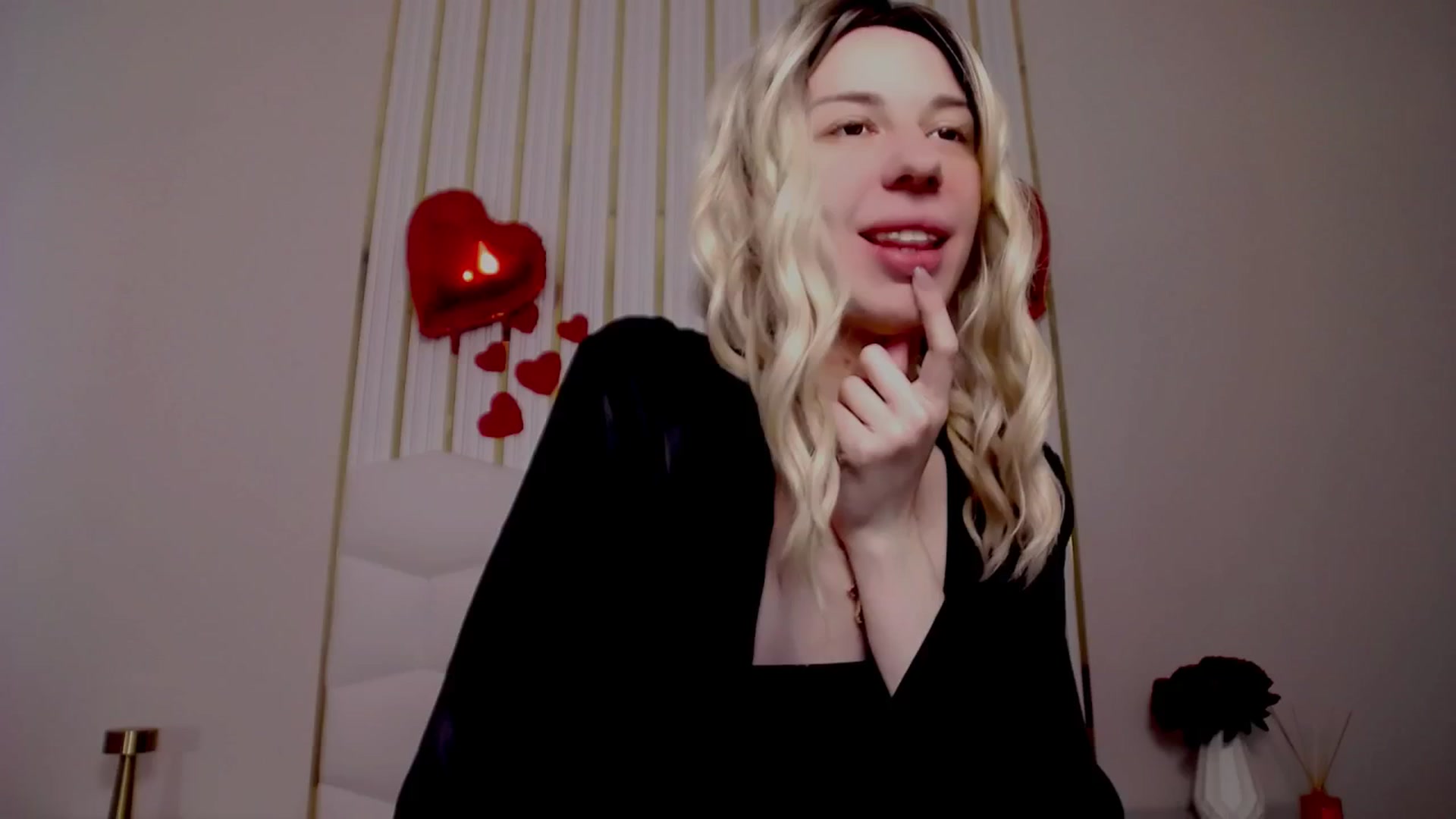 Gallery image thumbnail from AlinaBlank's myfreecams stream on, 02/15/2026, 11:46 image 2 of 20
