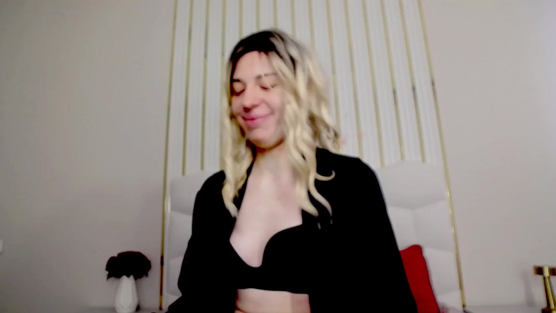 Gallery image thumbnail from AlinaBlank's myfreecams stream on, 02/20/2026, 11:27 image 19 of 20