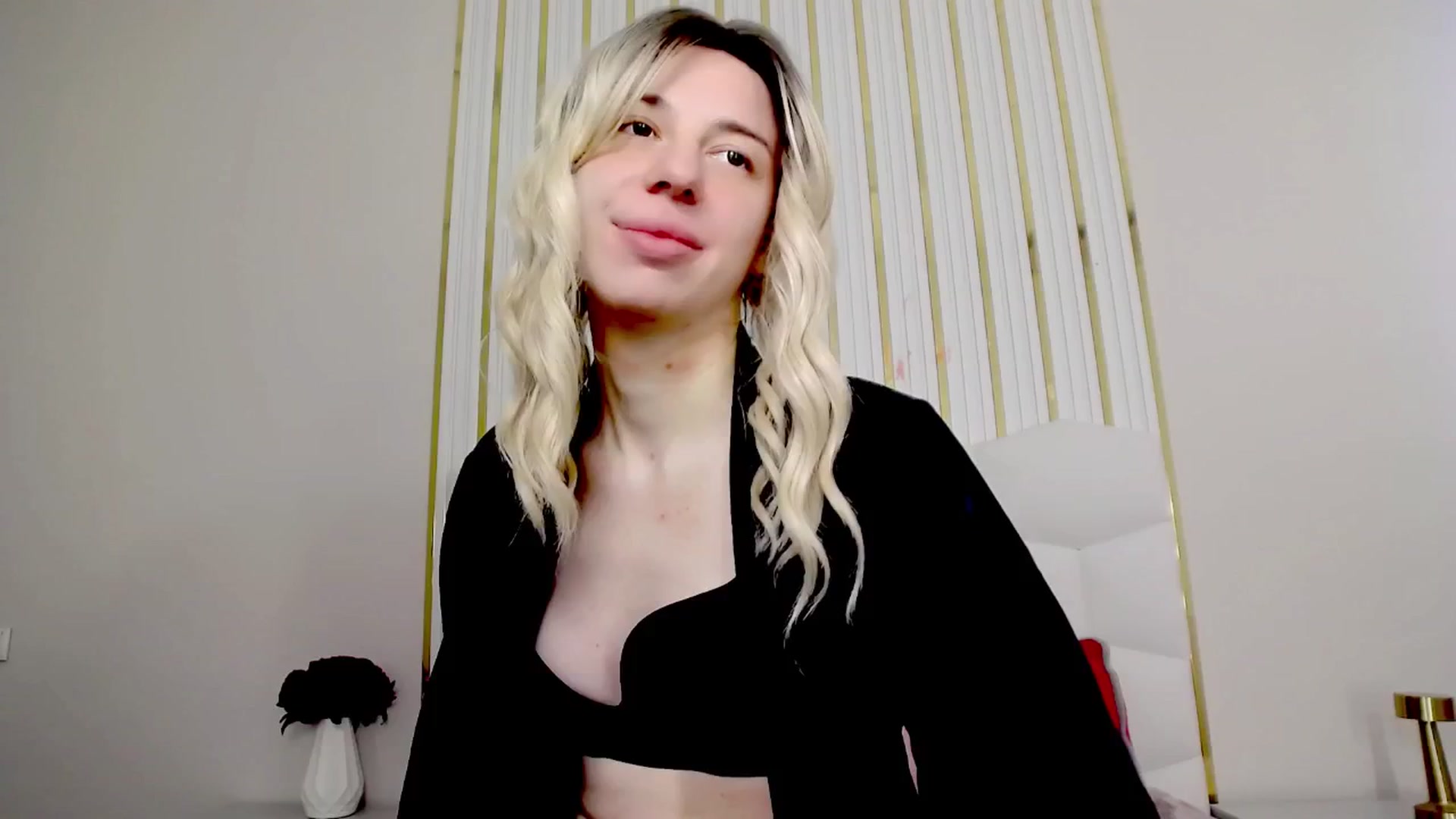 Gallery image thumbnail from AlinaBlank's myfreecams stream on, 02/20/2026, 11:27 image 20 of 20