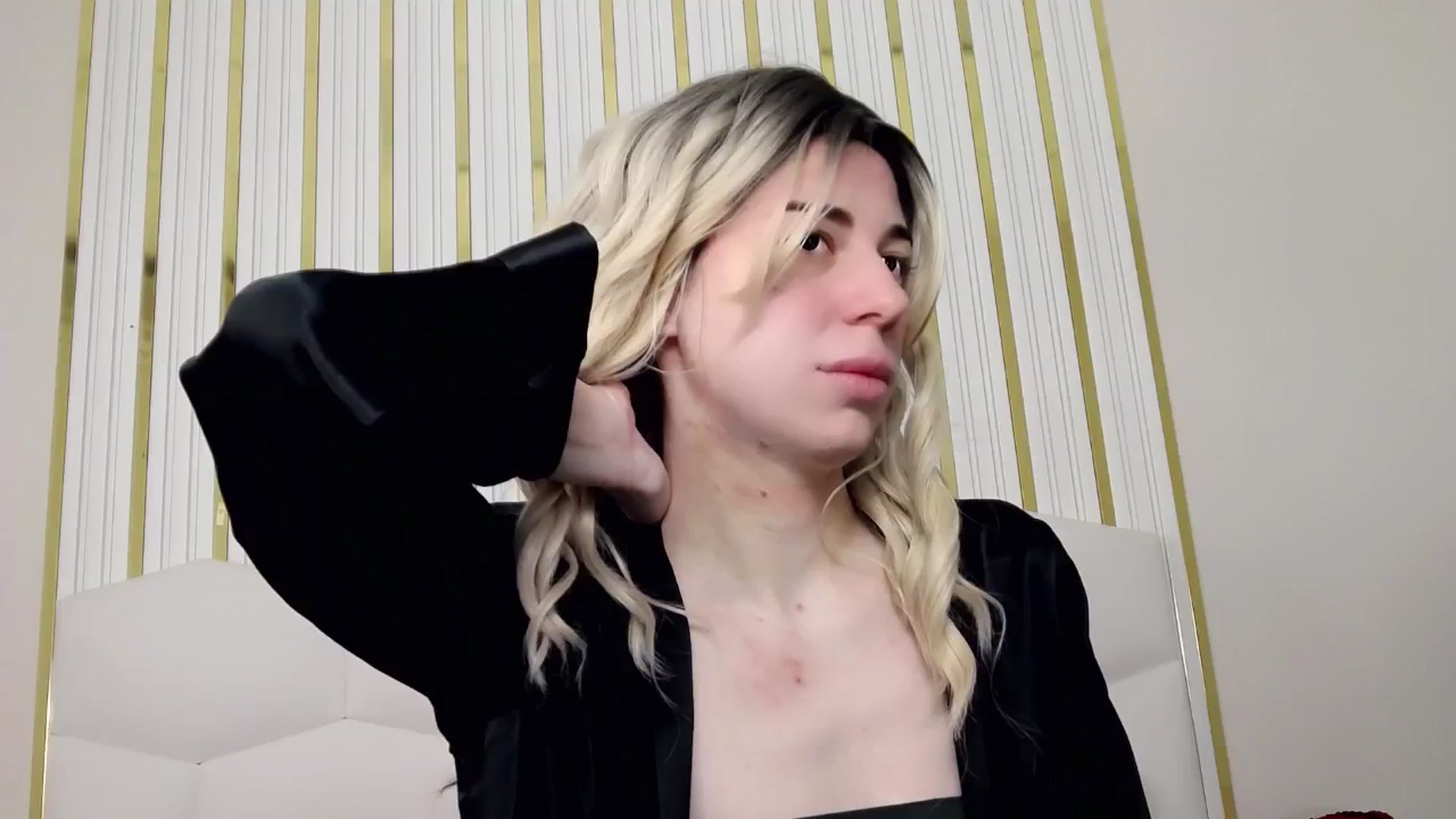 Gallery image thumbnail from AlinaBlank's myfreecams stream on, 02/23/2026, 13:04 image 10 of 20