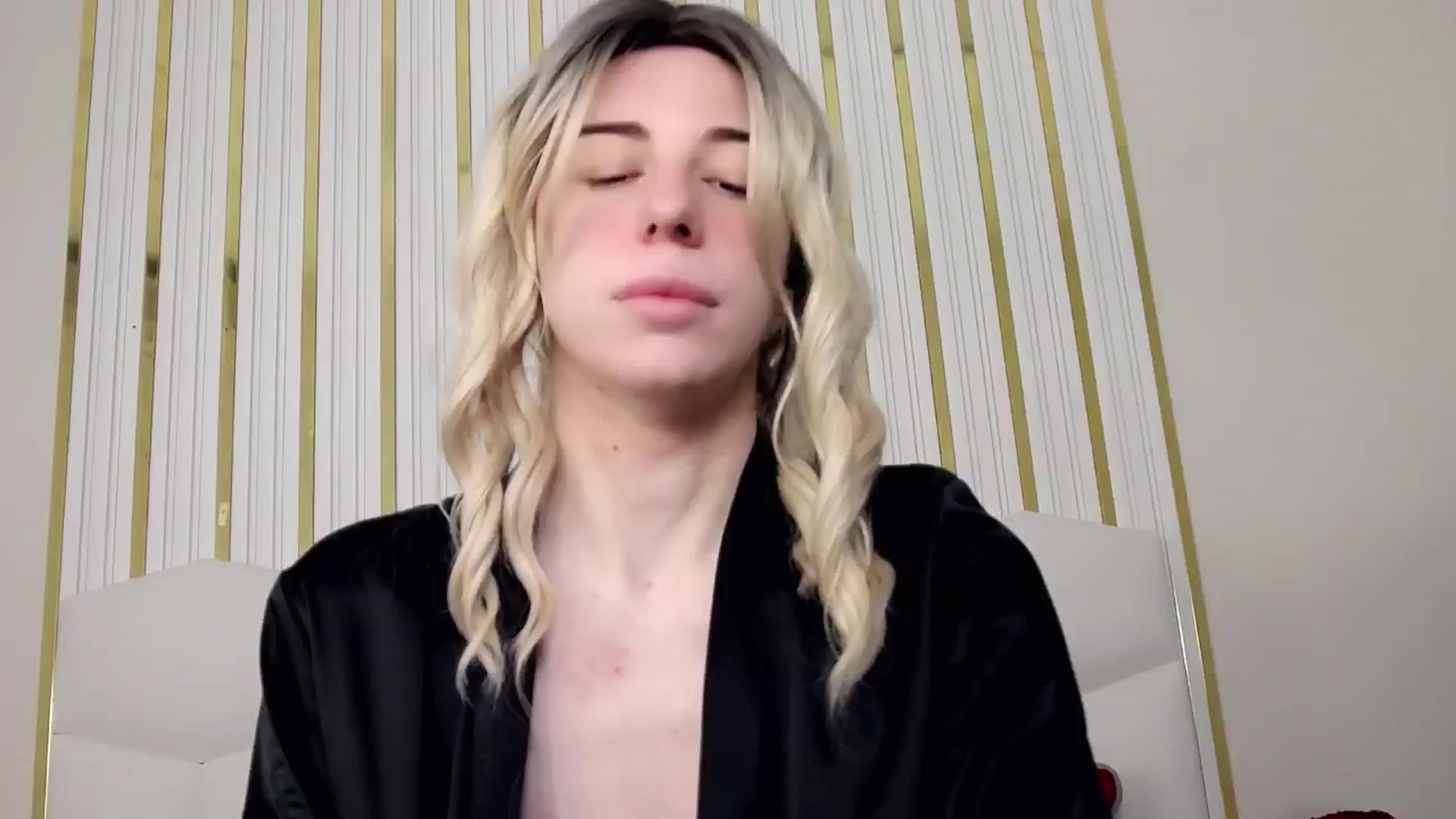 Gallery image thumbnail from AlinaBlank's myfreecams stream on, 02/23/2026, 13:04 image 18 of 20