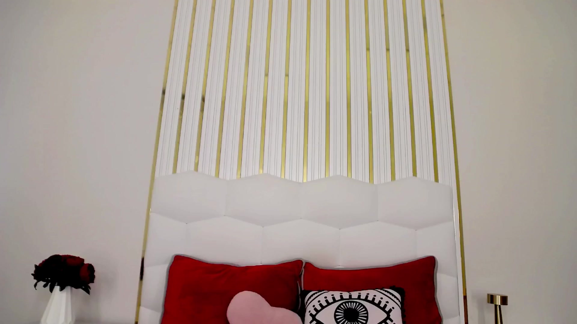 Gallery image thumbnail from AlinaBlank's myfreecams stream on, 02/24/2026, 11:47 image 10 of 20