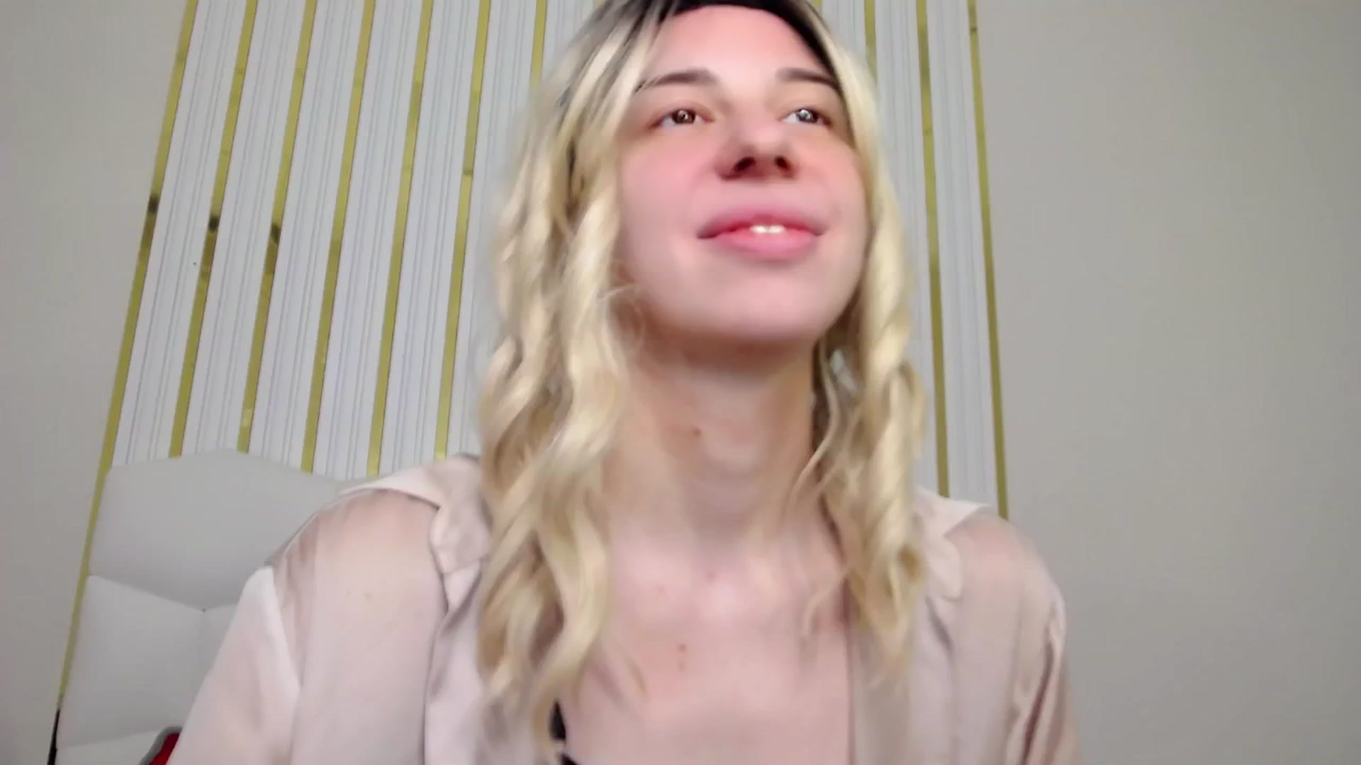 Gallery image thumbnail from AlinaBlank's myfreecams stream on, 02/28/2026, 17:53 image 5 of 20