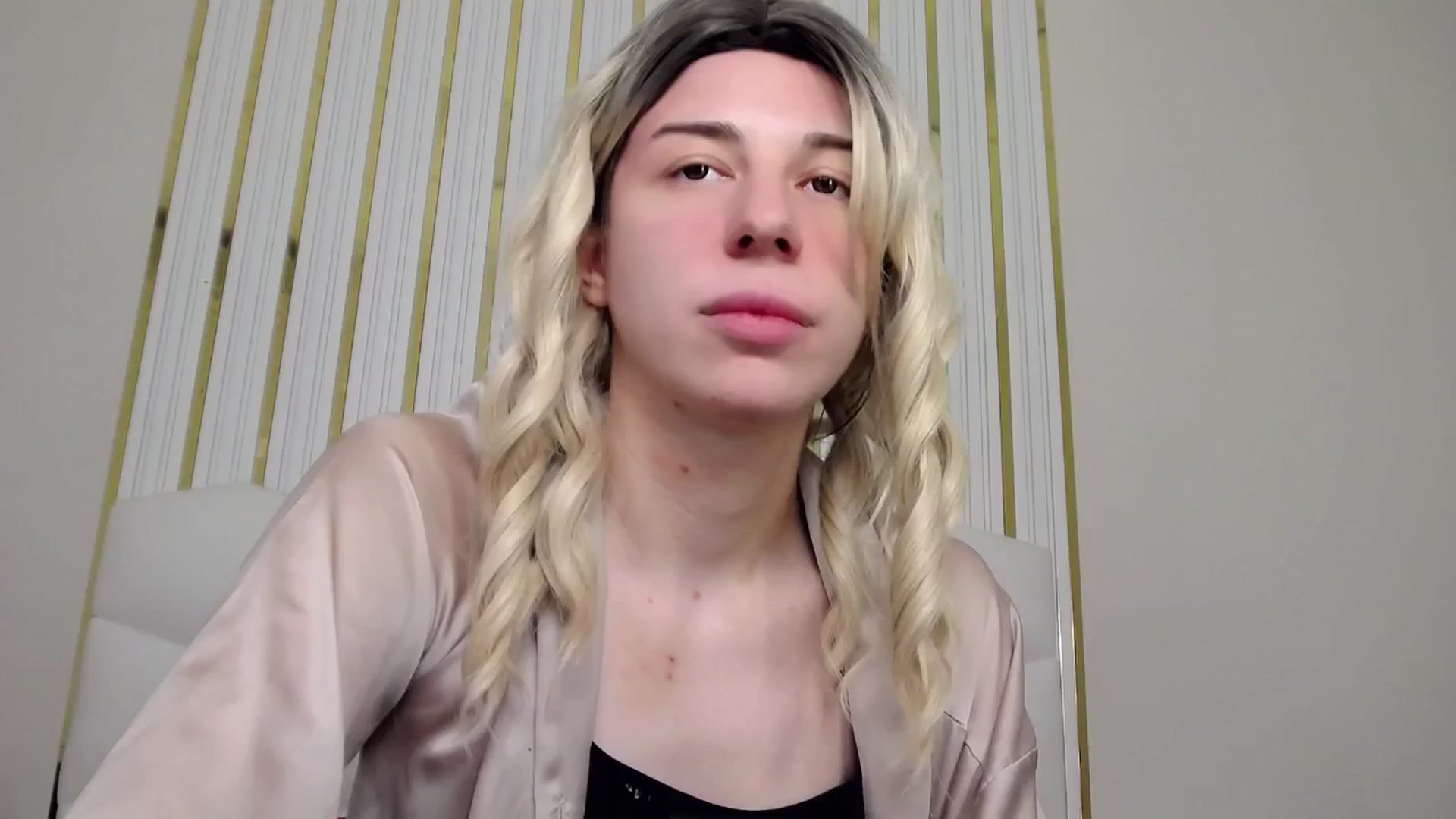 Gallery image thumbnail from AlinaBlank's myfreecams stream on, 02/28/2026, 17:53 image 18 of 20