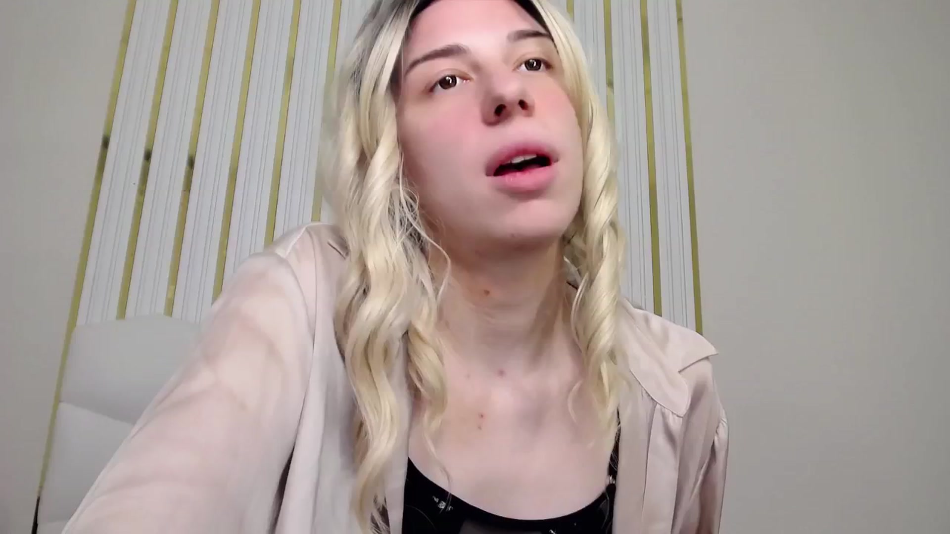 Gallery image thumbnail from AlinaBlank's myfreecams stream on, 02/28/2026, 17:53 image 11 of 20