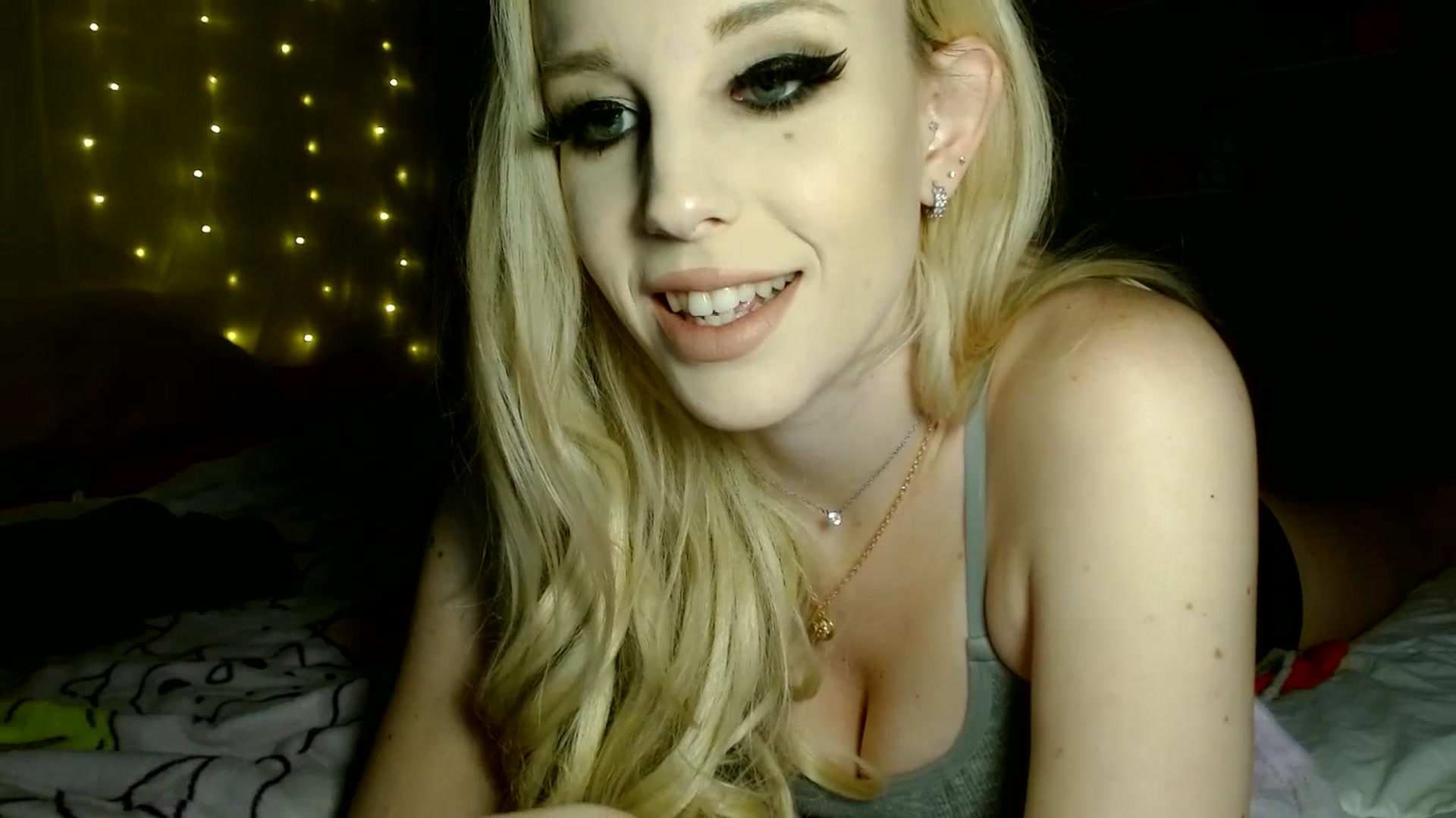 Gallery image thumbnail from AlinaDelaney's myfreecams stream on, 06/27/2023, 17:16 image 8 of 20