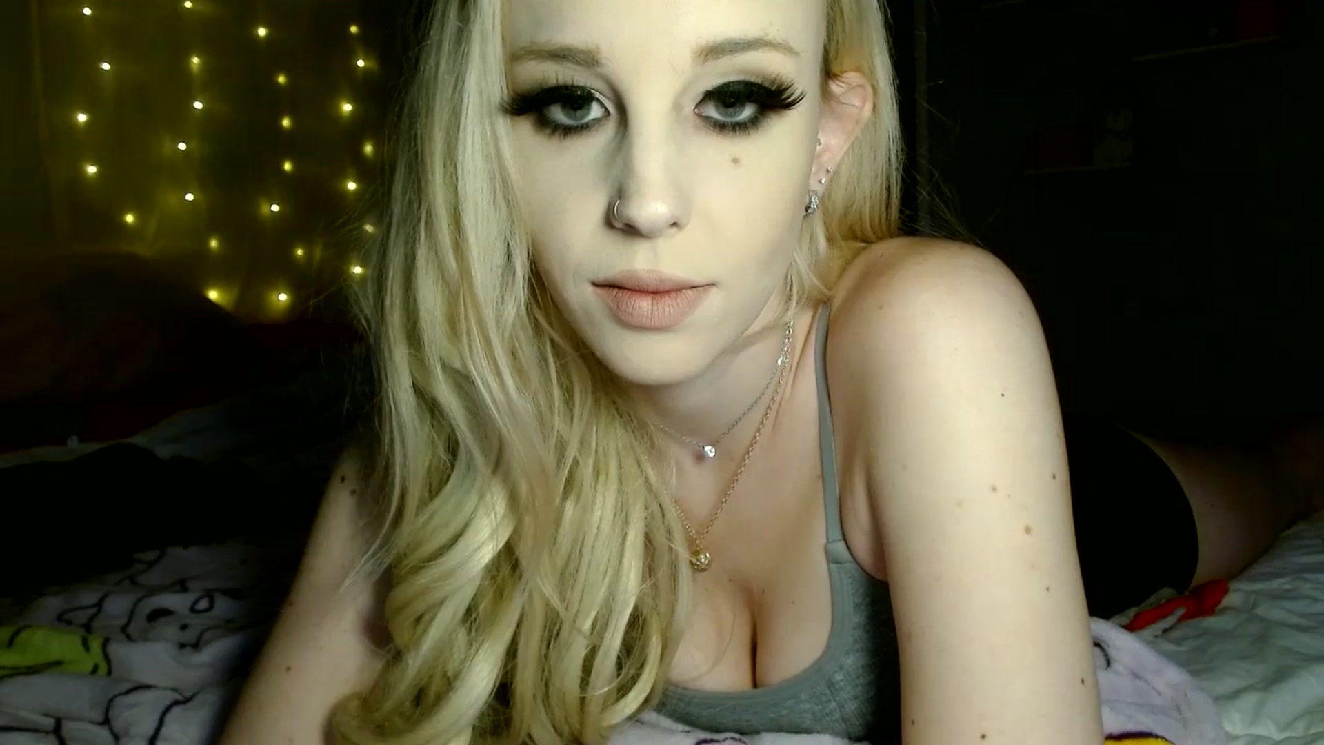 Gallery image thumbnail from AlinaDelaney's myfreecams stream on, 06/27/2023, 17:16 image 7 of 20