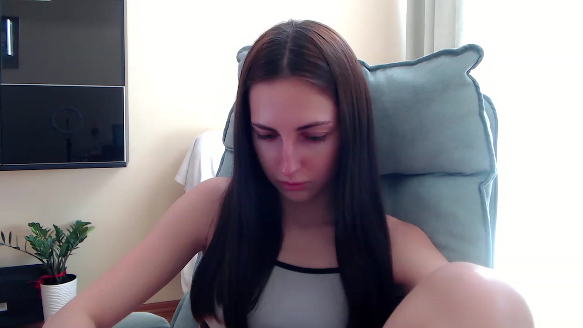 Gallery image thumbnail from AlinaJames's myfreecams stream on, 08/03/2023, 15:57 image 2 of 20