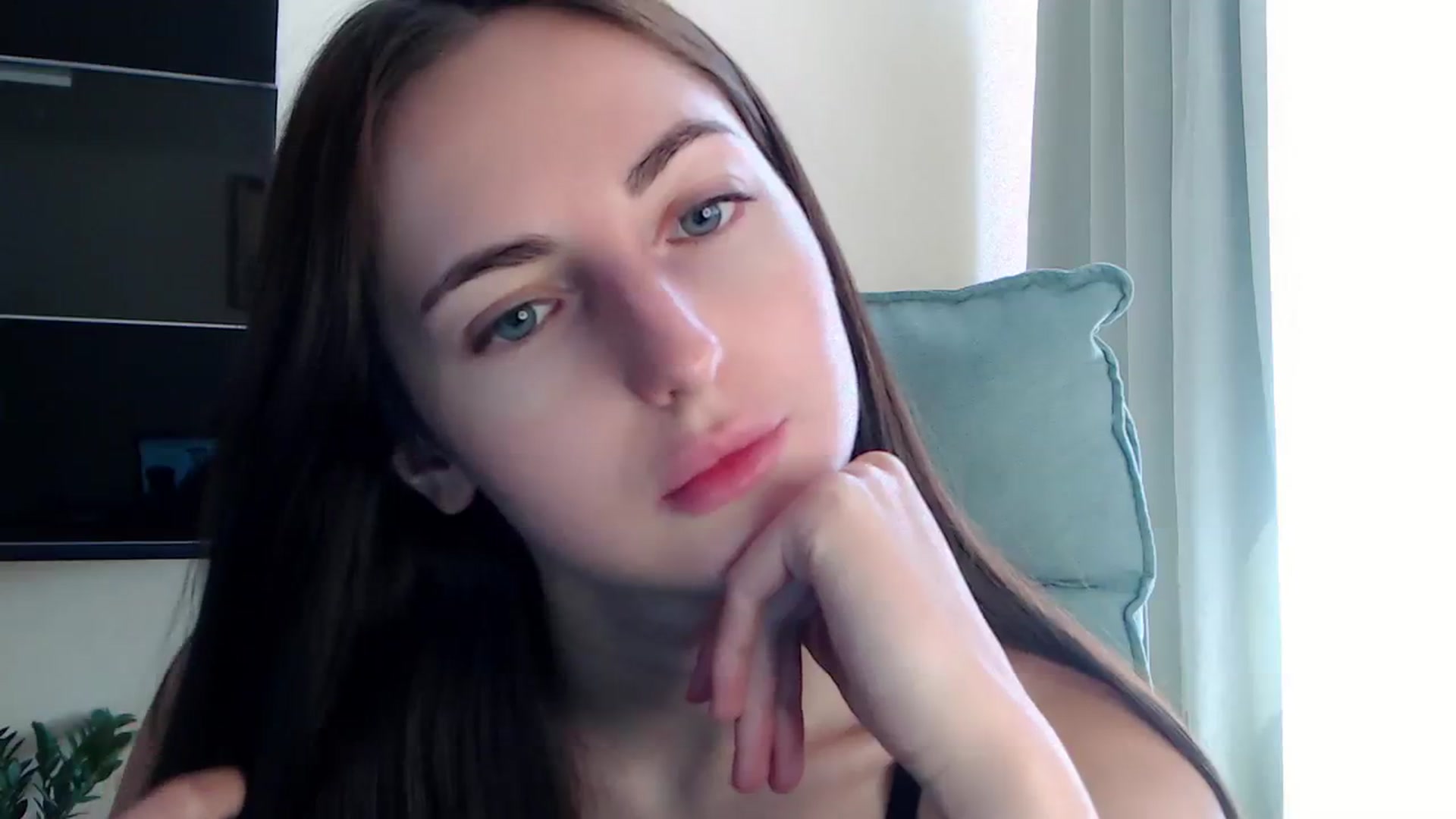 Gallery image thumbnail from AlinaJames's myfreecams stream on, 08/17/2023, 11:55 image 14 of 20