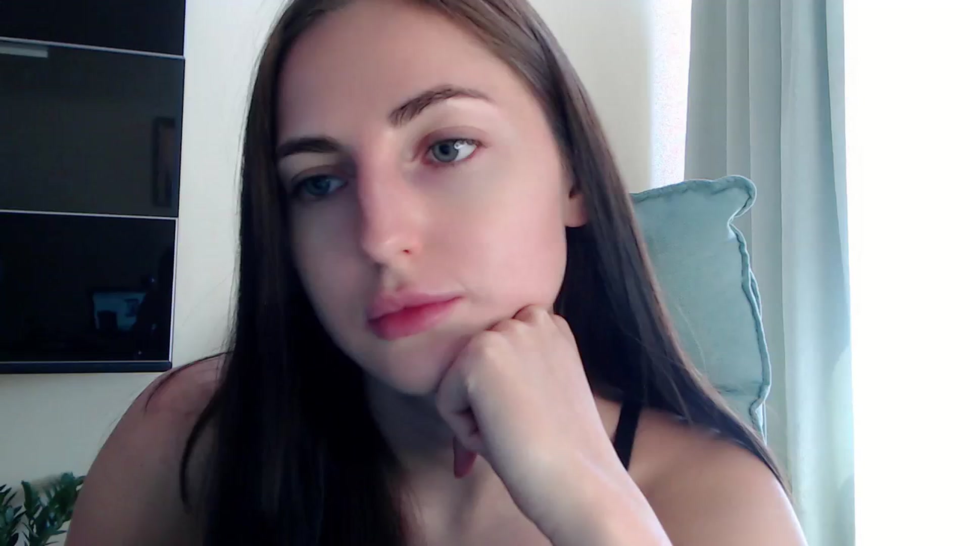 Gallery image thumbnail from AlinaJames's myfreecams stream on, 08/17/2023, 11:55 image 13 of 20