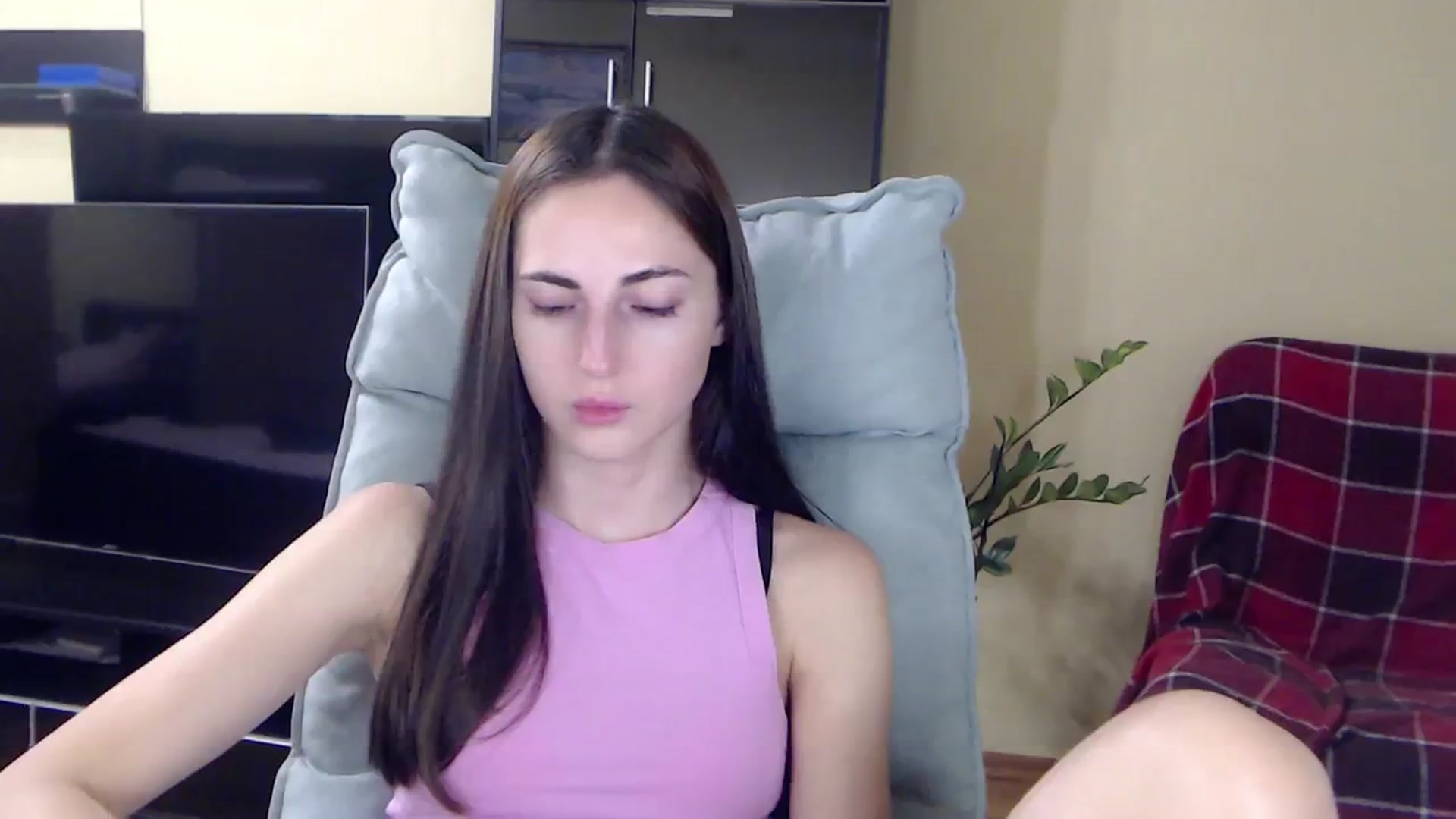 Gallery image thumbnail from AlinaJames's myfreecams stream on, 09/16/2023, 19:31 image 11 of 20