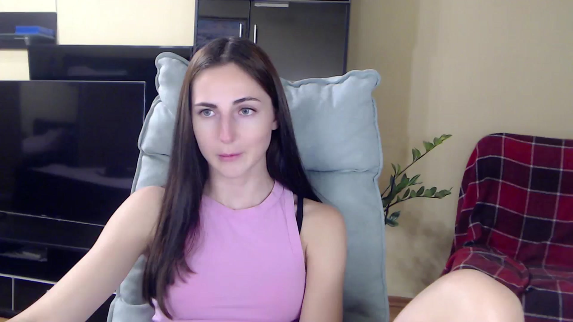 Gallery image thumbnail from AlinaJames's myfreecams stream on, 09/16/2023, 19:31 image 6 of 20