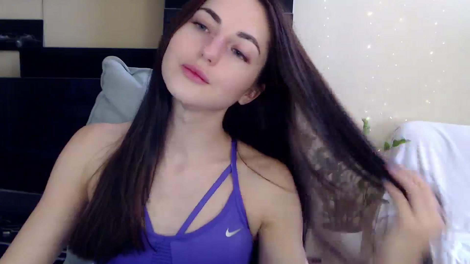 Gallery image thumbnail from AlinaJames's myfreecams stream on, 11/06/2023, 12:46 image 15 of 20