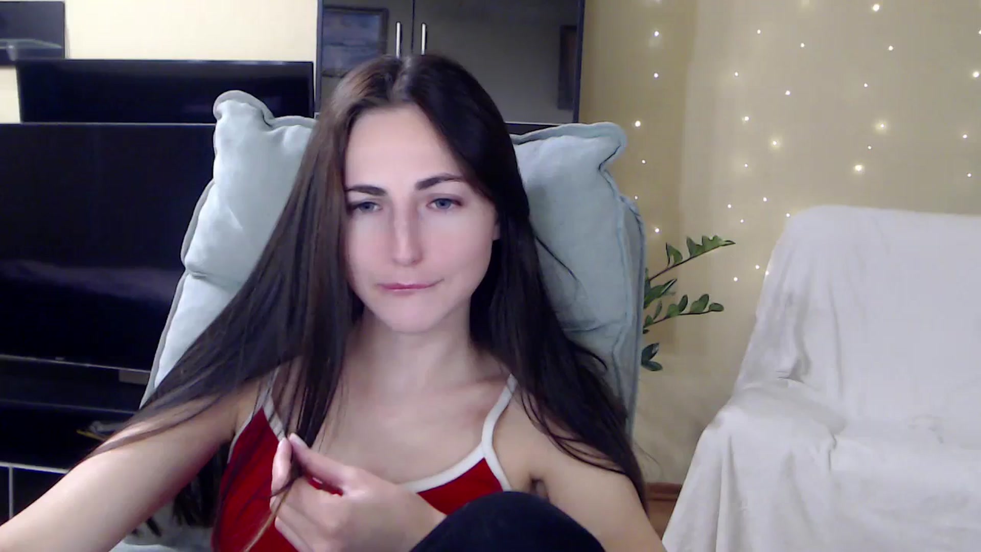 Gallery image thumbnail from AlinaJames's myfreecams stream on, 11/18/2023, 15:51 image 5 of 20