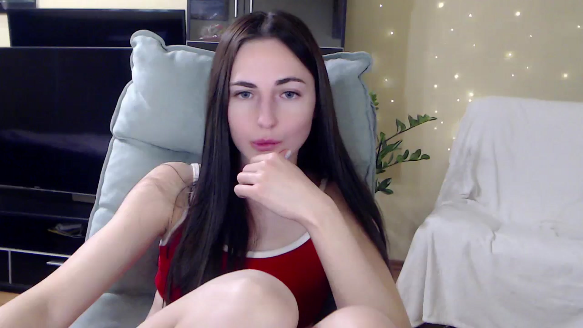Gallery image thumbnail from AlinaJames's myfreecams stream on, 11/18/2023, 15:51 image 14 of 20