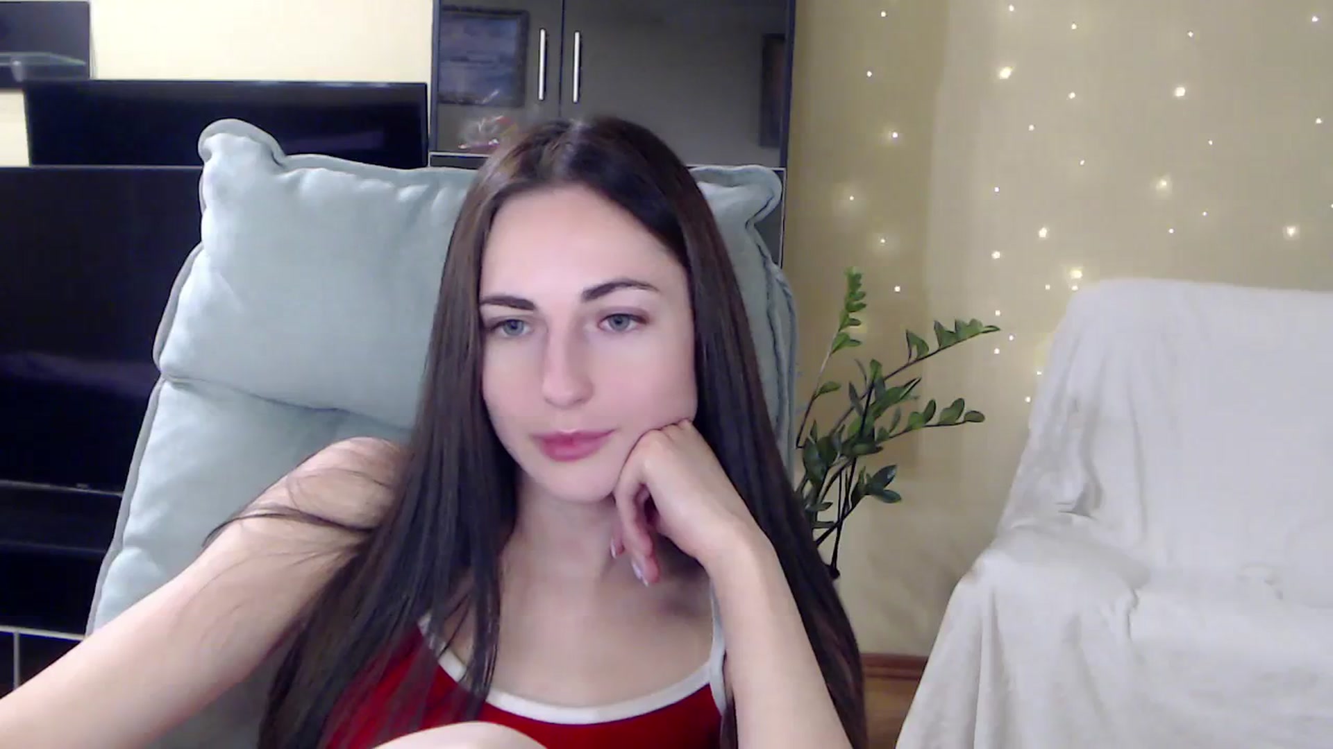 Gallery image thumbnail from AlinaJames's myfreecams stream on, 11/18/2023, 15:51 image 10 of 20