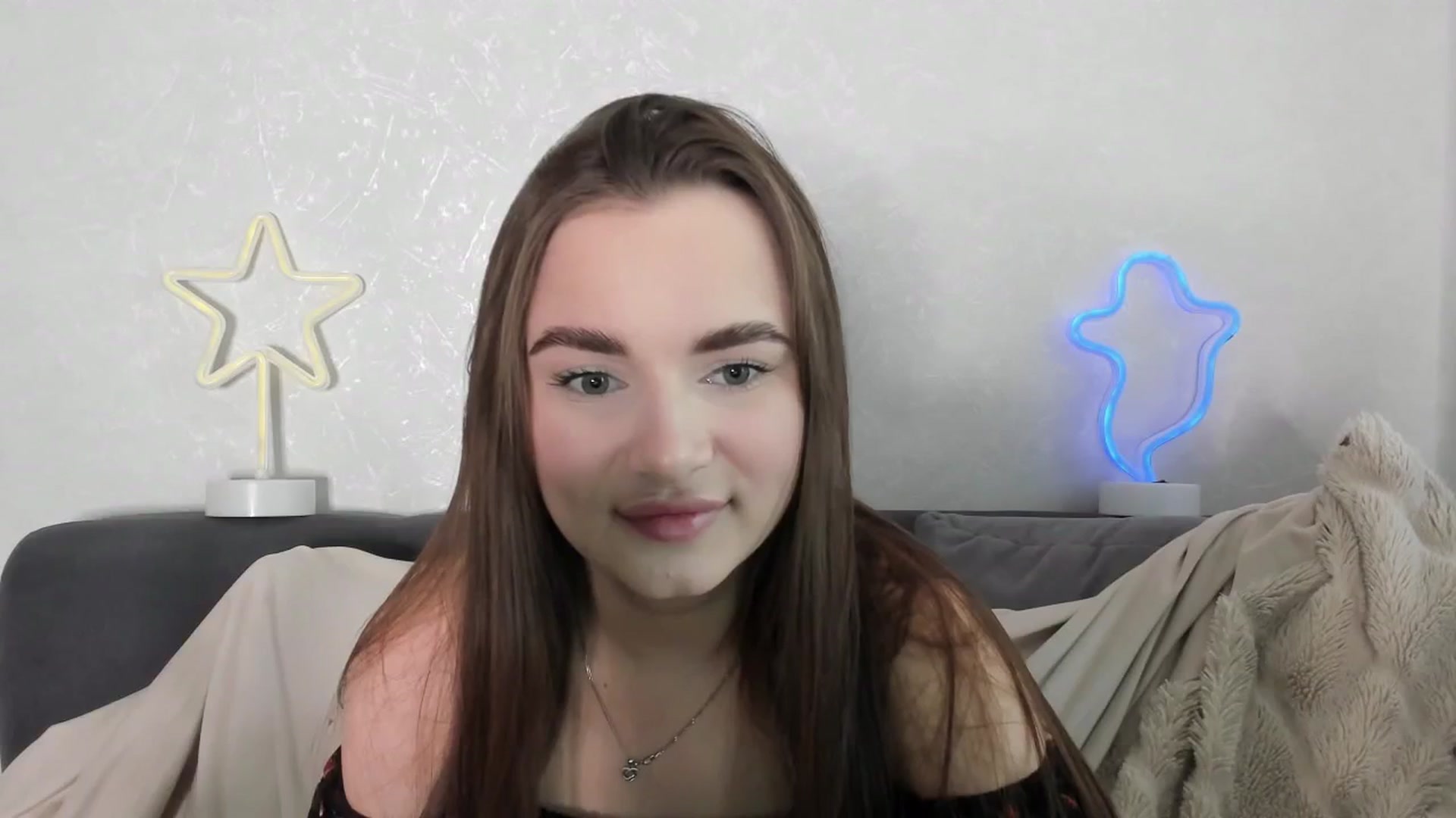 Gallery image thumbnail from AlinaLuxxx's myfreecams stream on, 03/28/2026, 12:52 image 5 of 20