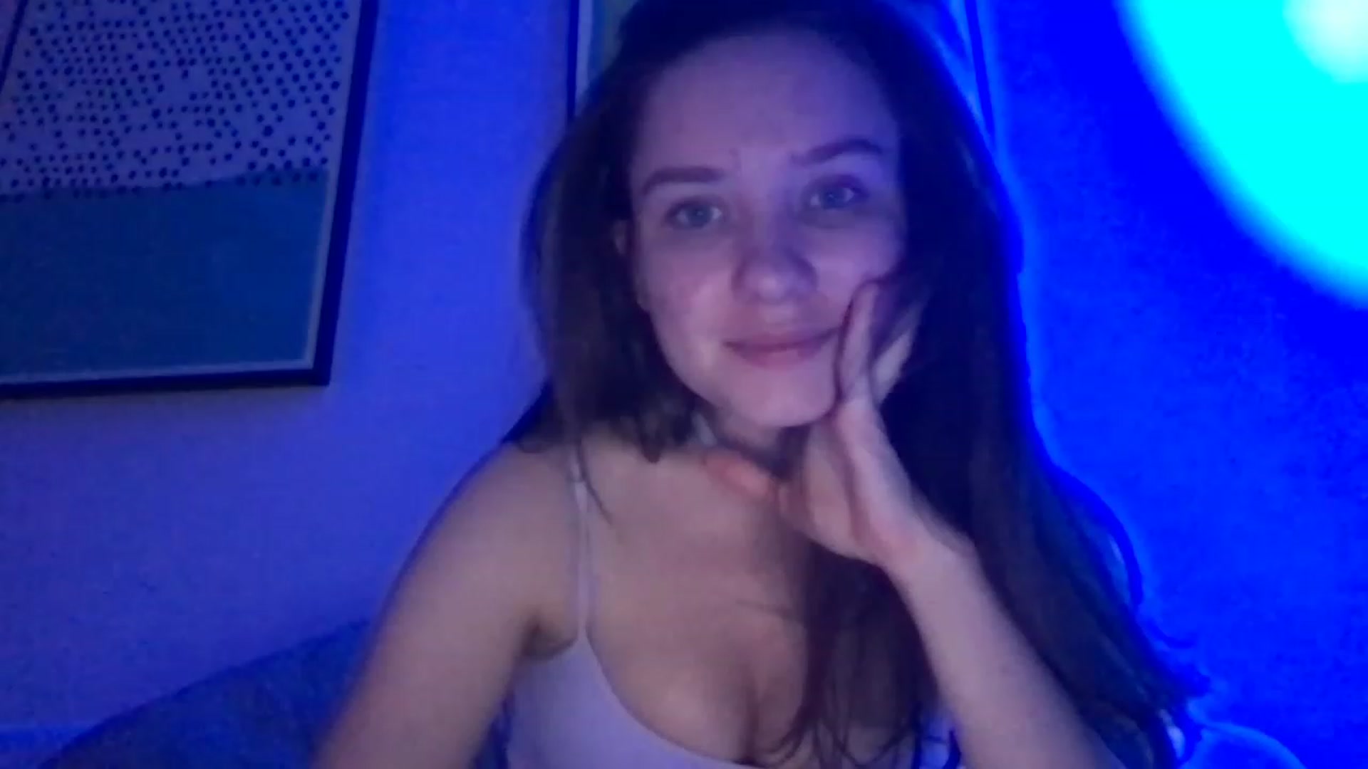 Gallery image thumbnail from AlinaRoss's myfreecams stream on, 12/11/2022, 09:12 image 3 of 20