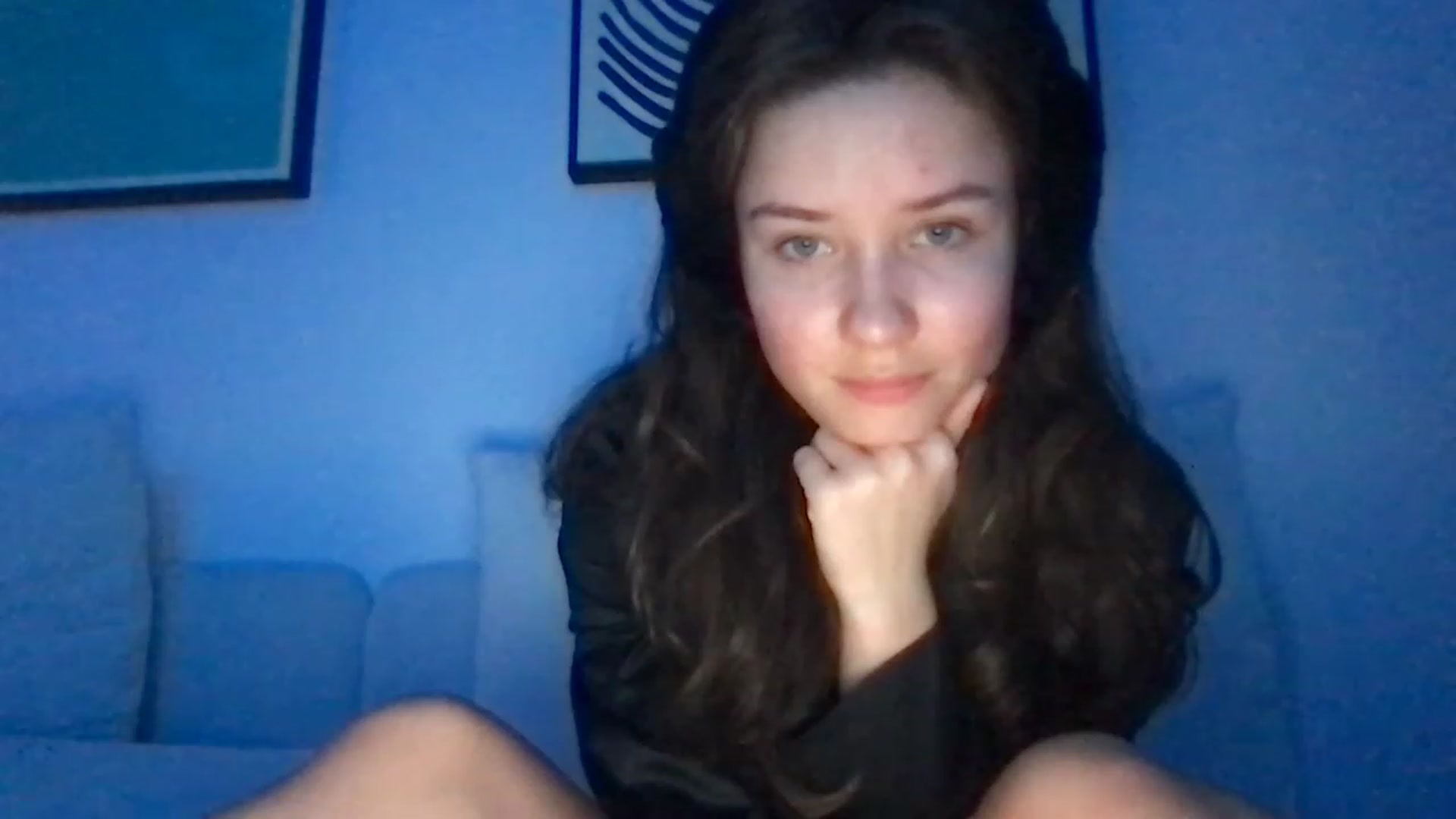 Gallery image thumbnail from AlinaRoss's myfreecams stream on, 01/06/2023, 11:09 image 16 of 20