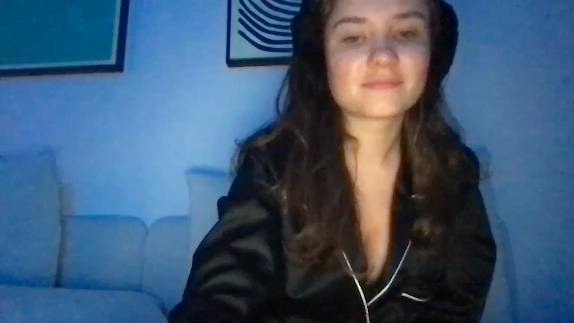 Gallery image thumbnail from AlinaRoss's myfreecams stream on, 01/06/2023, 11:09 image 14 of 20