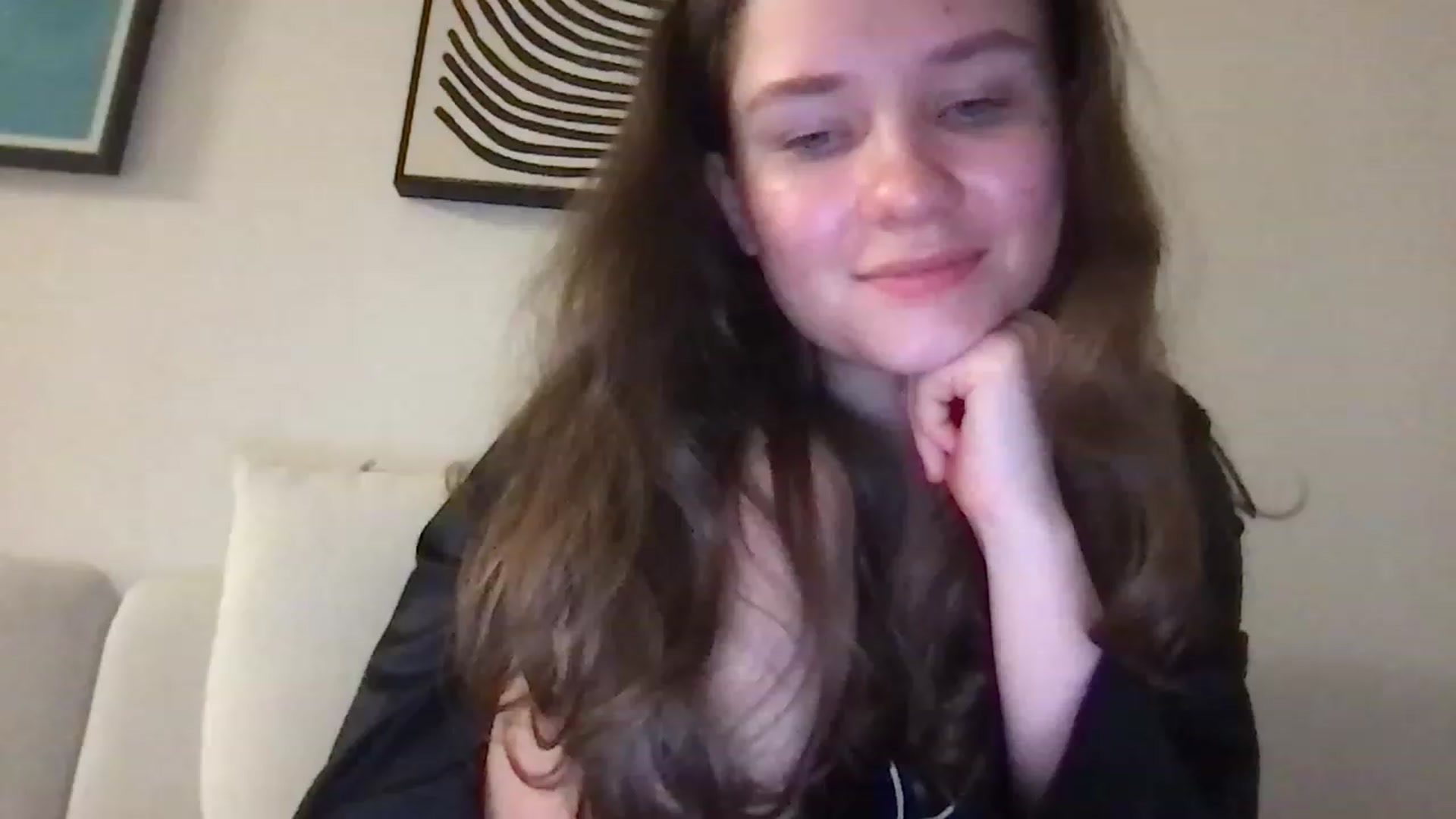 Gallery image thumbnail from AlinaRoss's myfreecams stream on, 01/07/2023, 07:05 image 3 of 20
