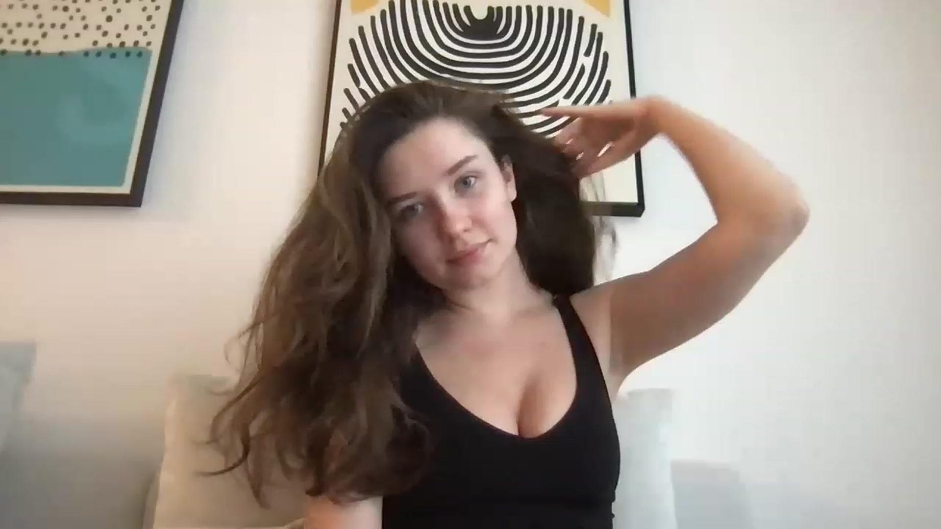 Gallery image thumbnail from AlinaRoss's myfreecams stream on, 01/28/2023, 22:03 image 2 of 20