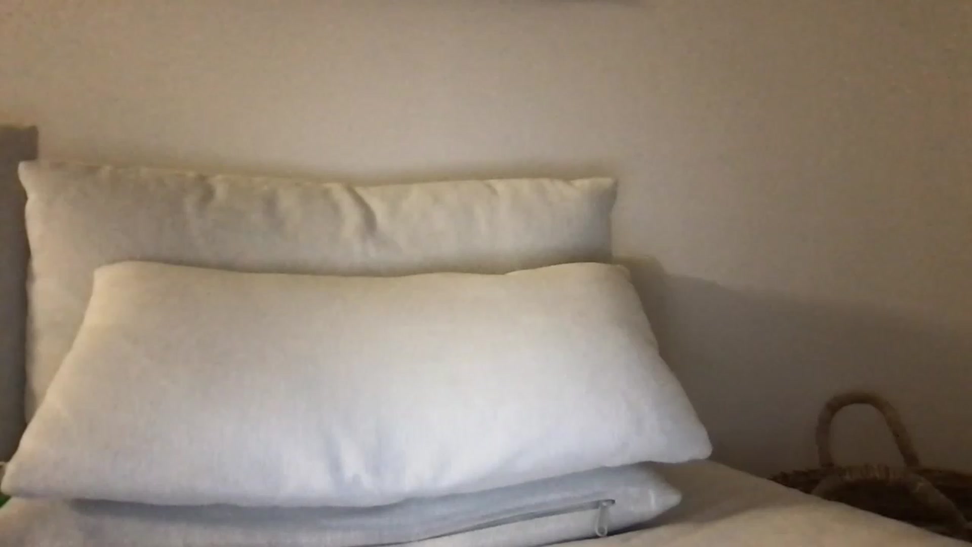 Gallery image thumbnail from AlinaRoss's myfreecams stream on, 01/30/2023, 08:29 image 15 of 20