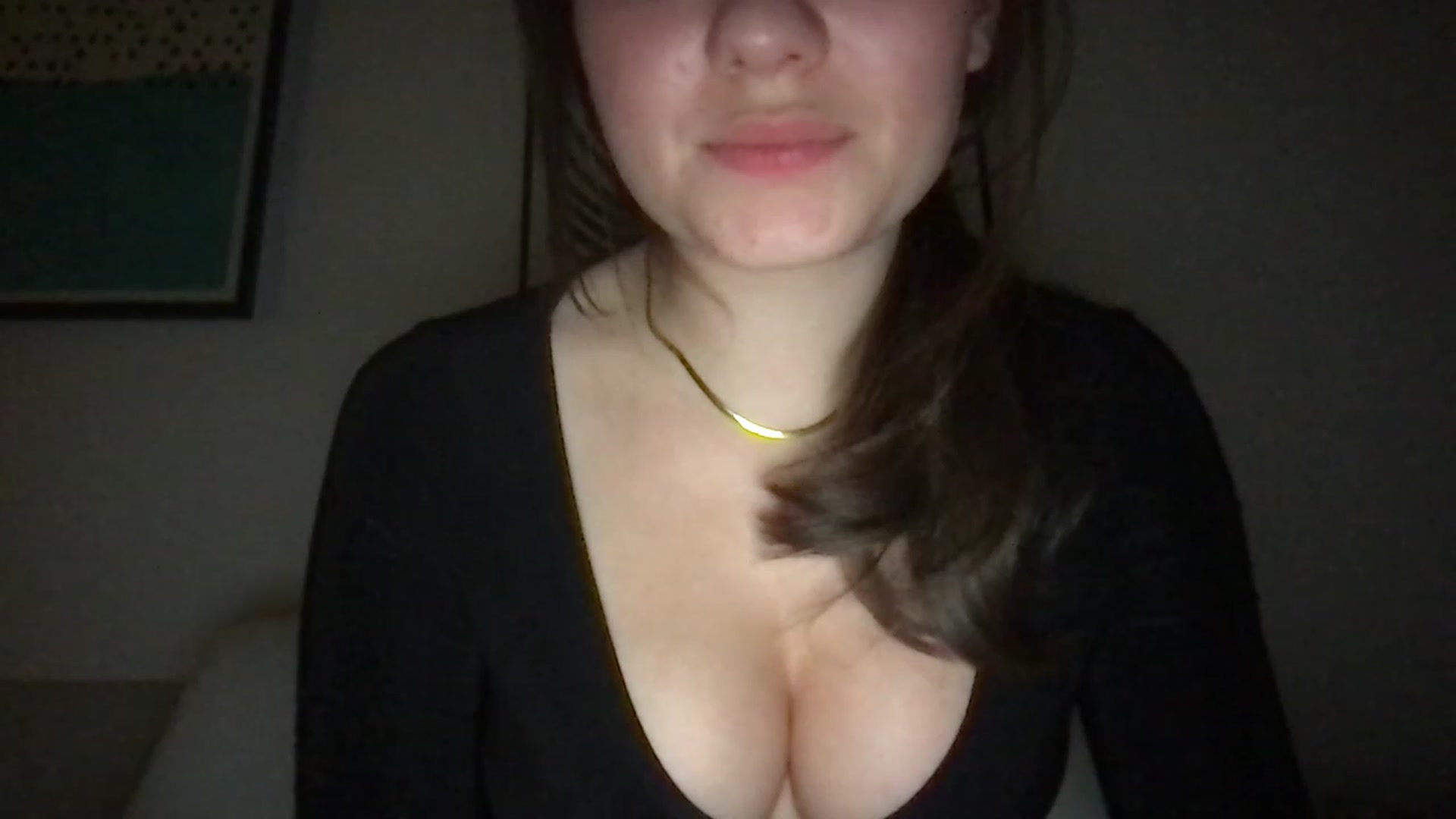 Gallery image thumbnail from AlinaRoss's myfreecams stream on, 01/31/2023, 06:37 image 15 of 20