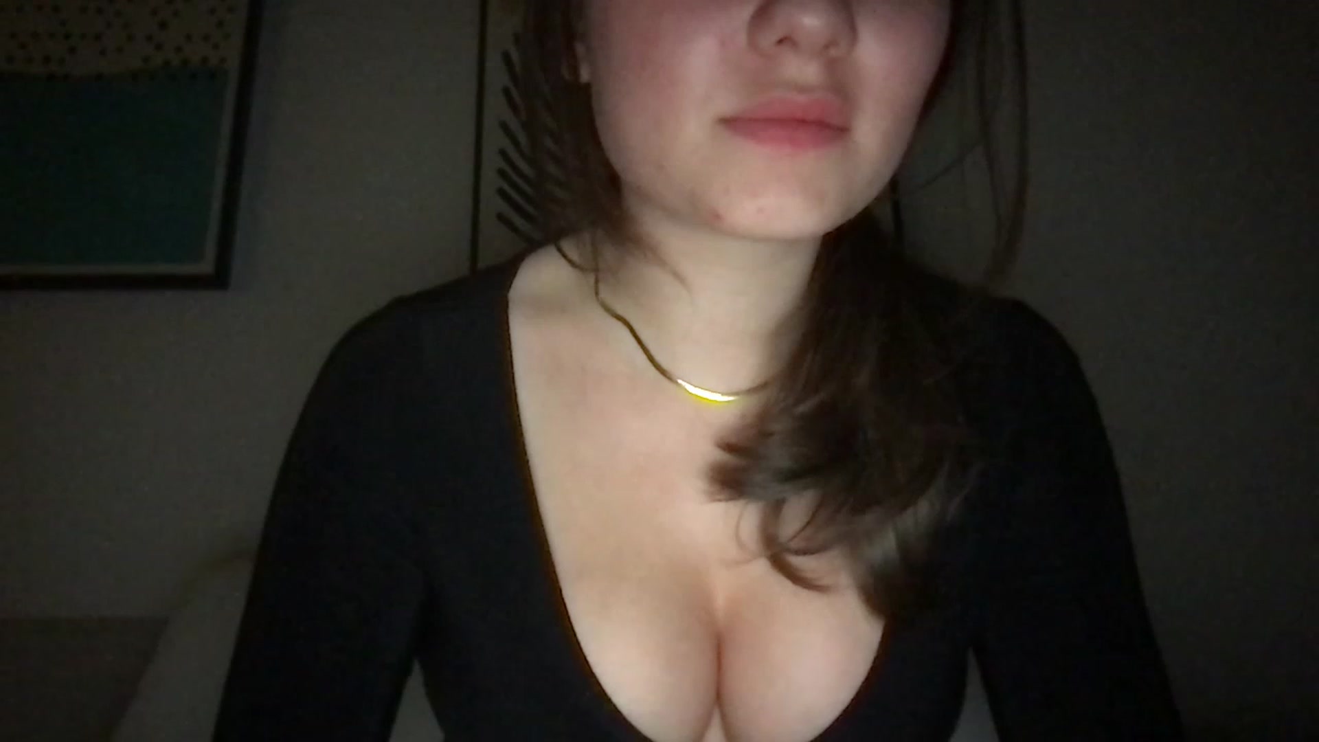 Gallery image thumbnail from AlinaRoss's myfreecams stream on, 01/31/2023, 06:37 image 17 of 20