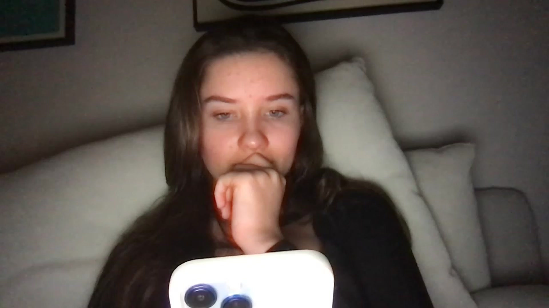 Gallery image thumbnail from AlinaRoss's myfreecams stream on, 01/31/2023, 10:12 image 15 of 20