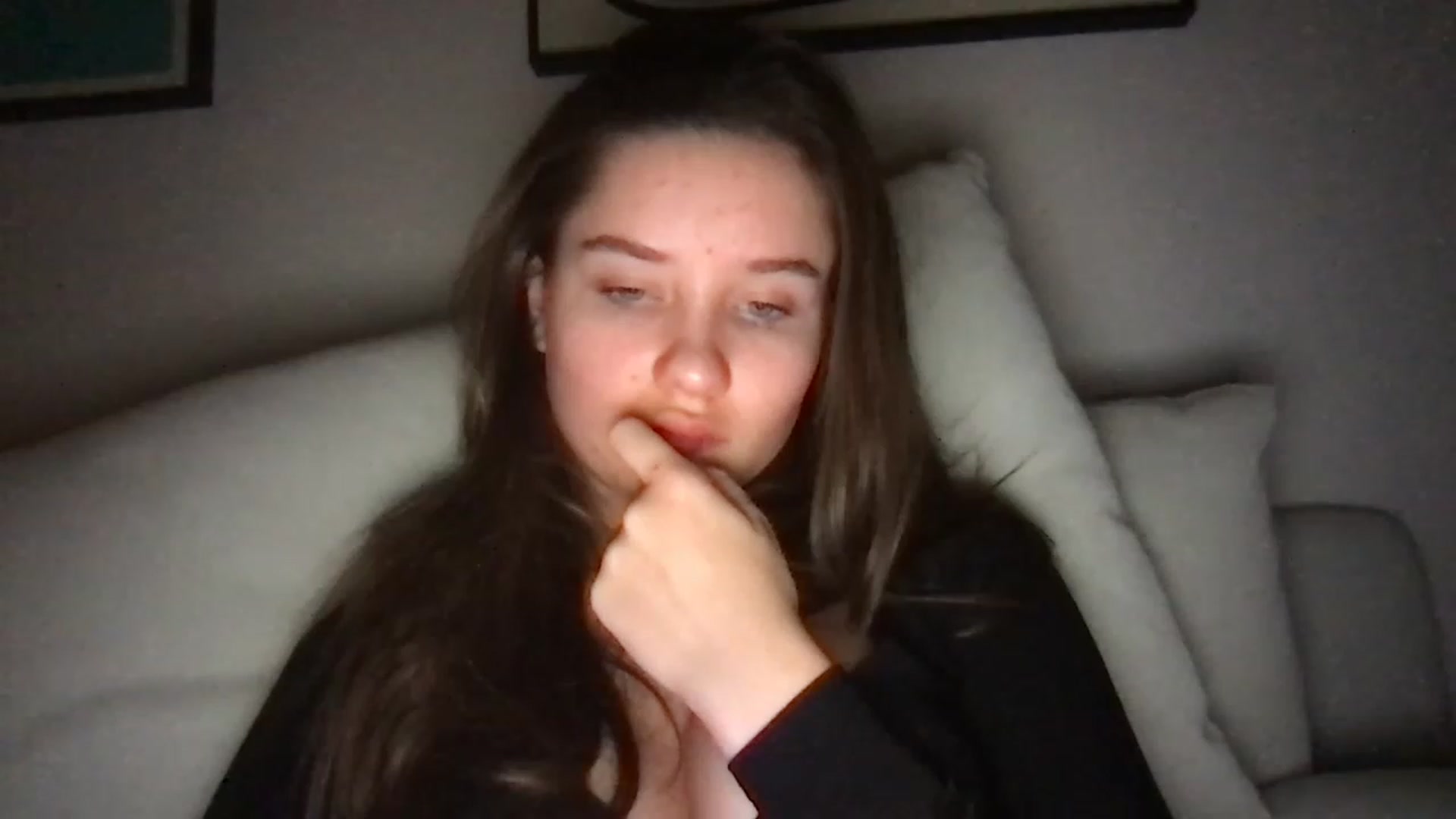 Gallery image thumbnail from AlinaRoss's myfreecams stream on, 01/31/2023, 10:12 image 8 of 20
