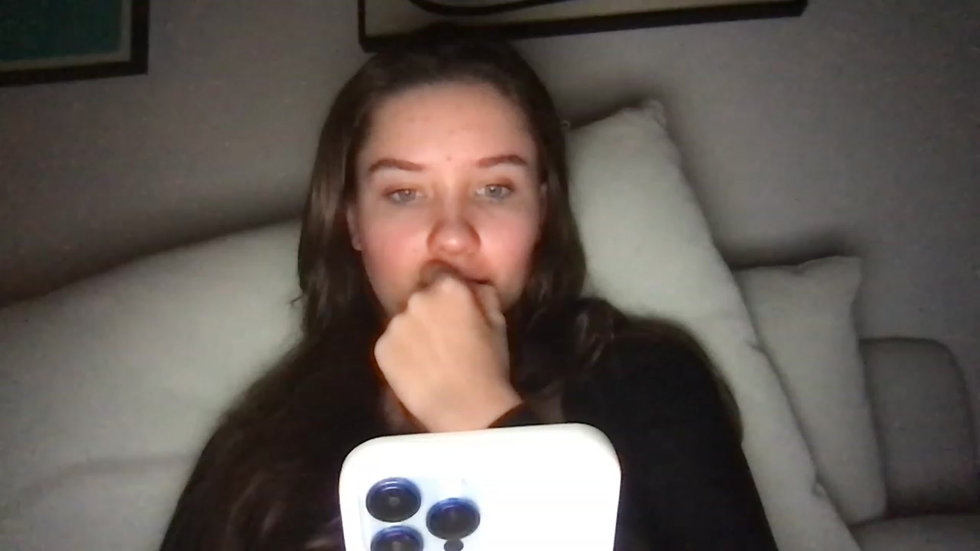 Gallery image thumbnail from AlinaRoss's myfreecams stream on, 01/31/2023, 10:12 image 13 of 20